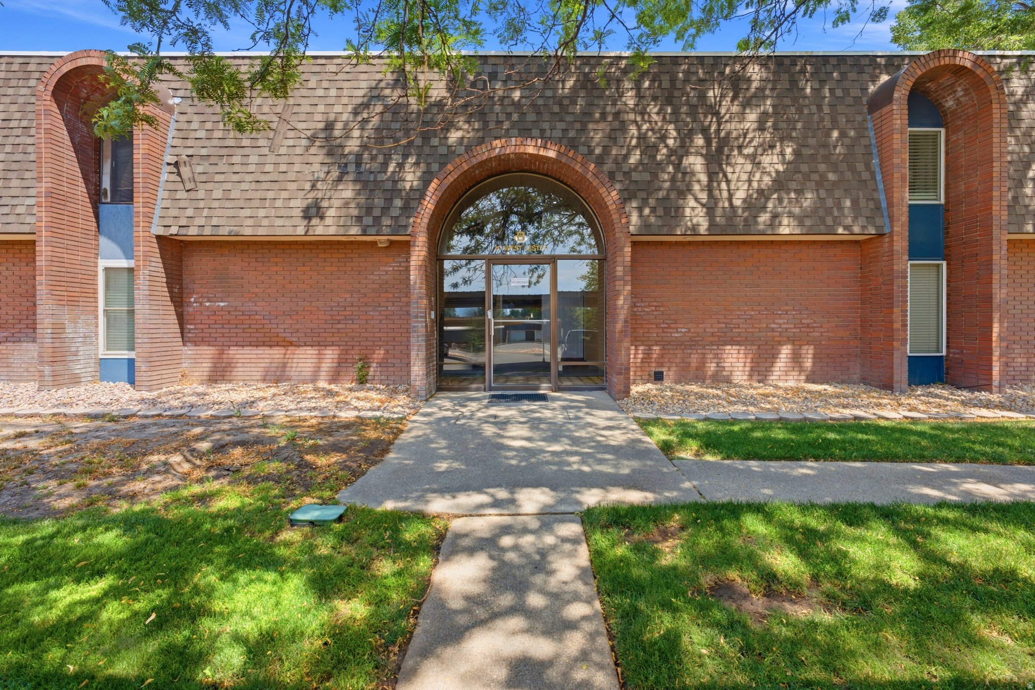 20 W LESTER AVE #B26
