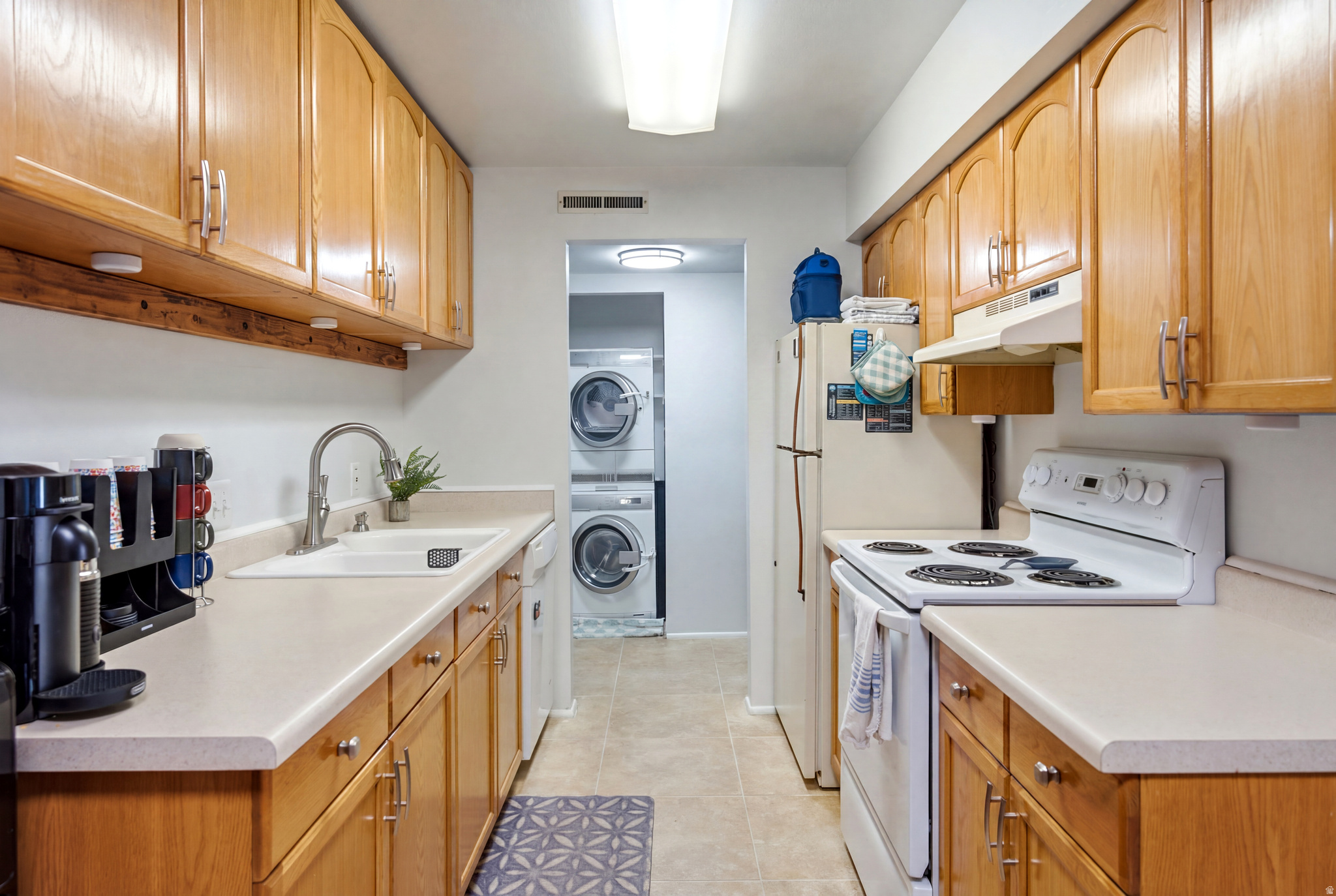 20 W LESTER AVE #B26