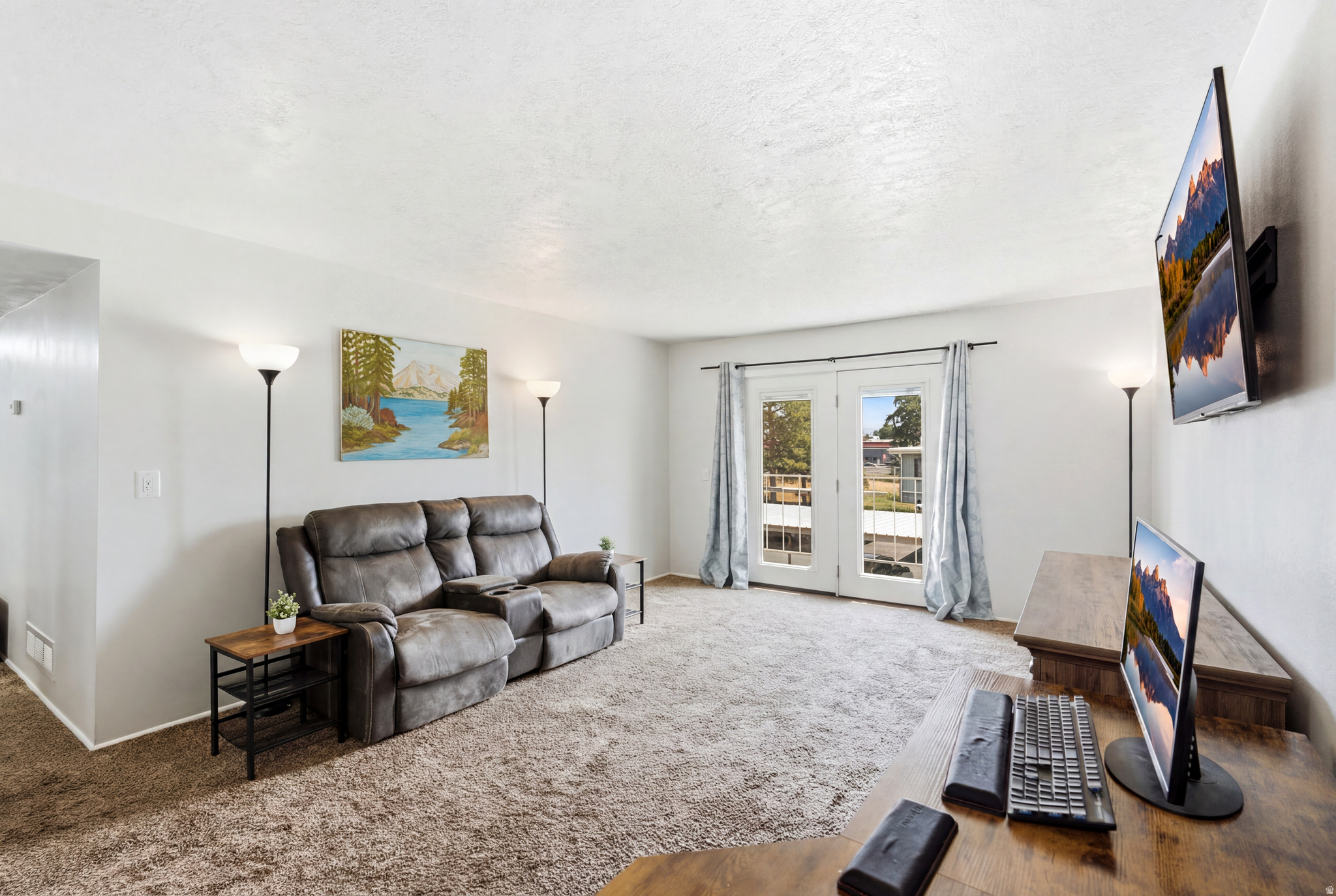 20 W LESTER AVE #B26