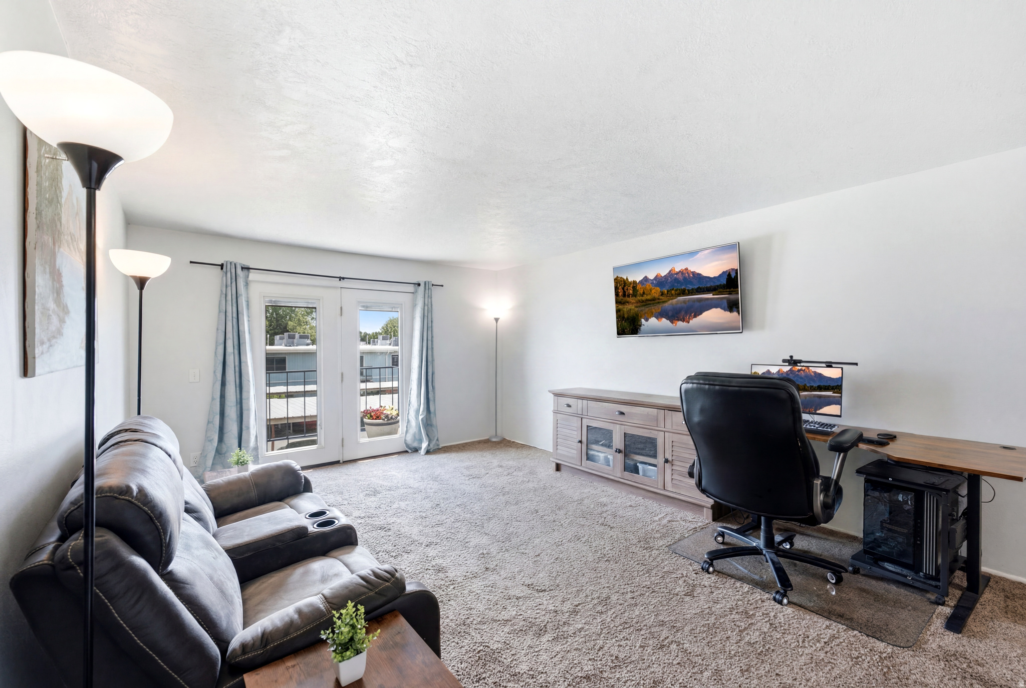 20 W LESTER AVE #B26