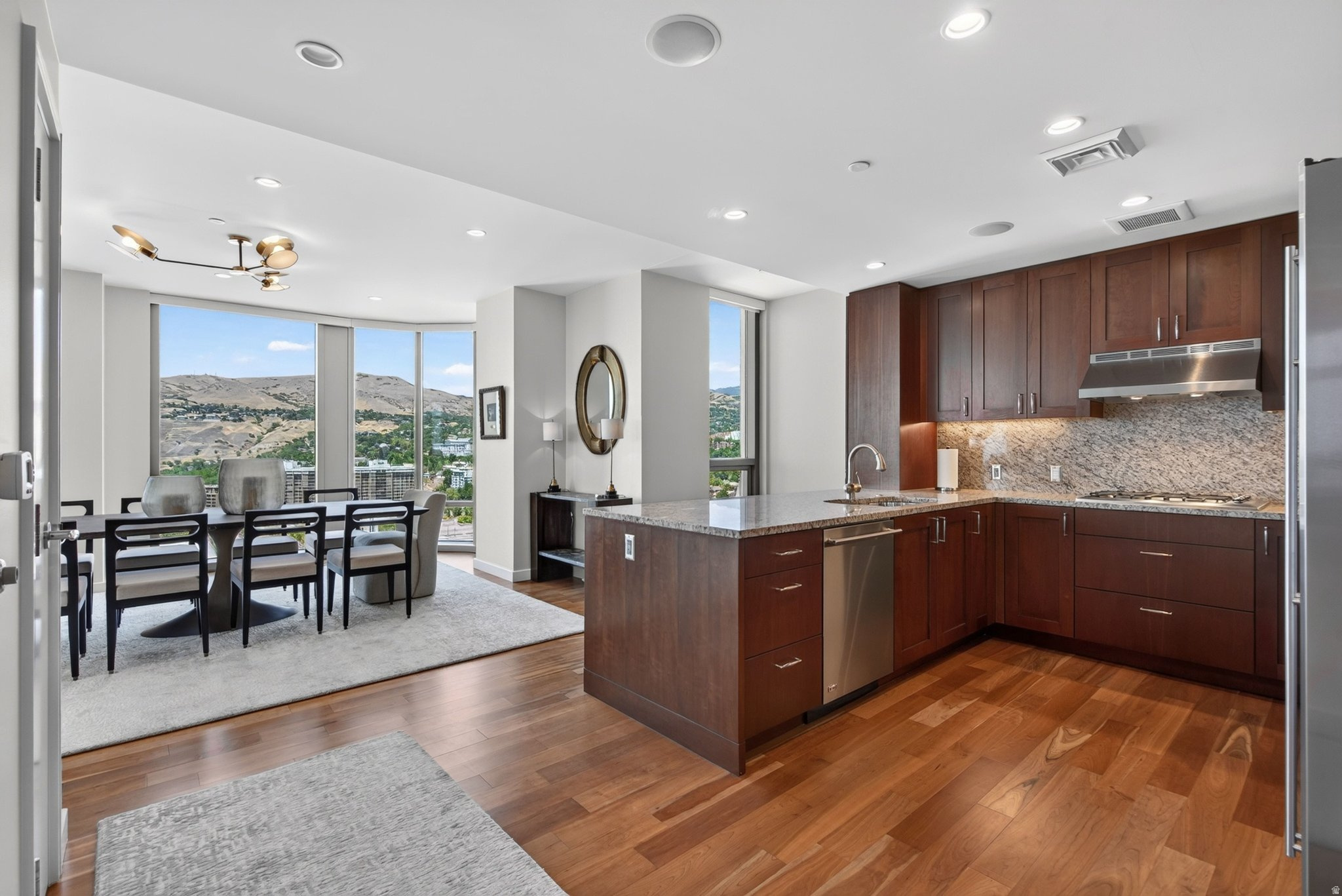 99 W SOUTH TEMPLE #2406