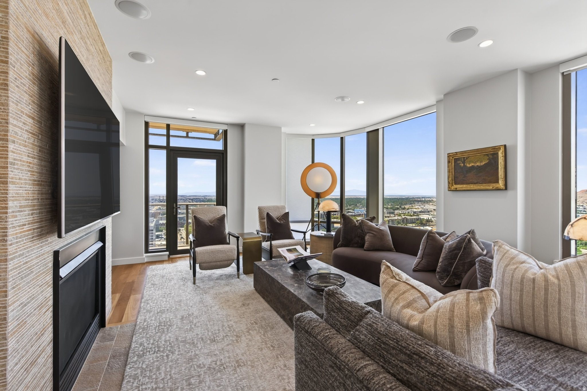99 W SOUTH TEMPLE #2406