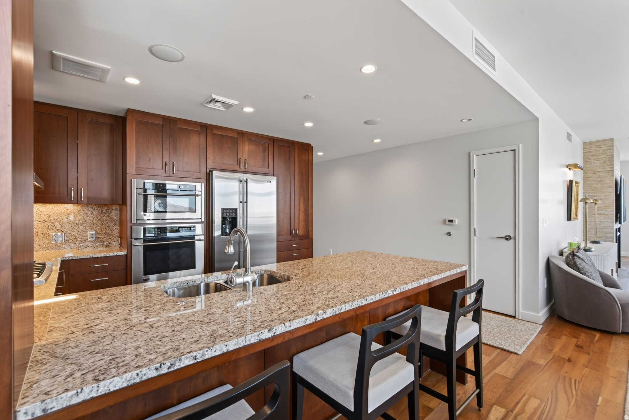 99 W SOUTH TEMPLE #2406