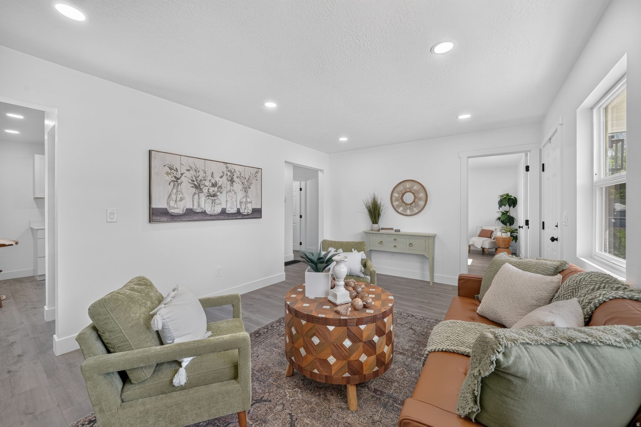679 BROOKSIDE DR