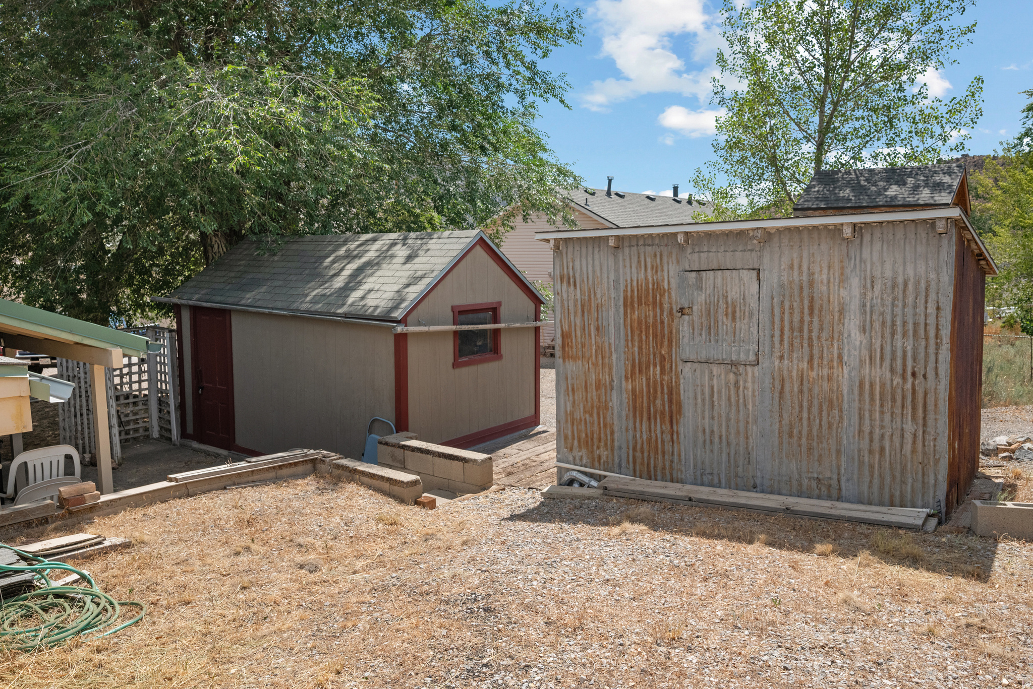 240 W LEADVILLE ROW