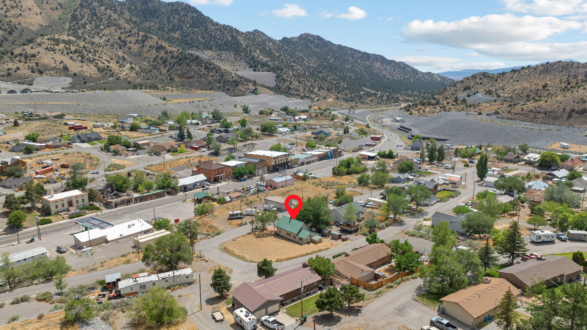 240 W LEADVILLE ROW