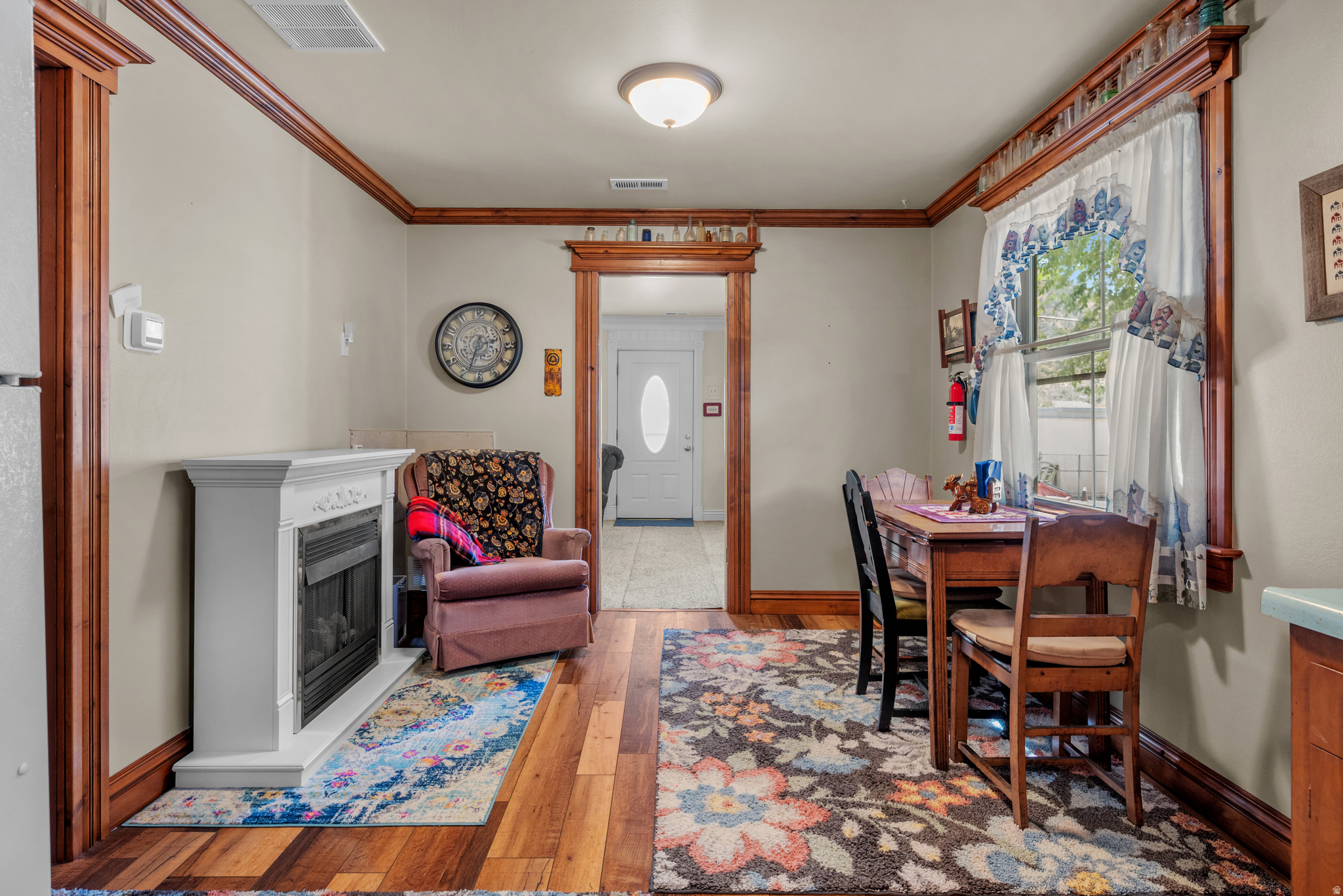 240 W LEADVILLE ROW