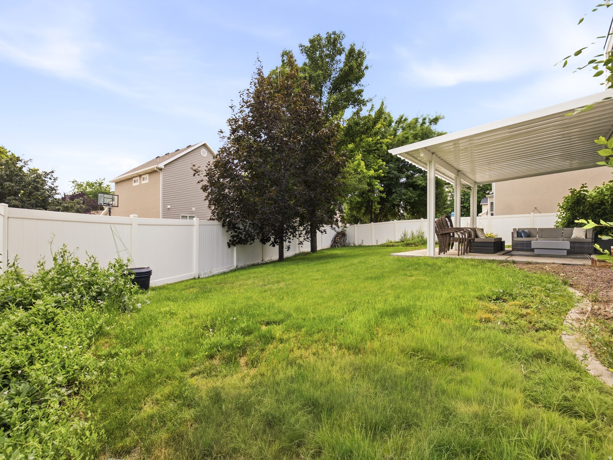 51 E REDWING CT