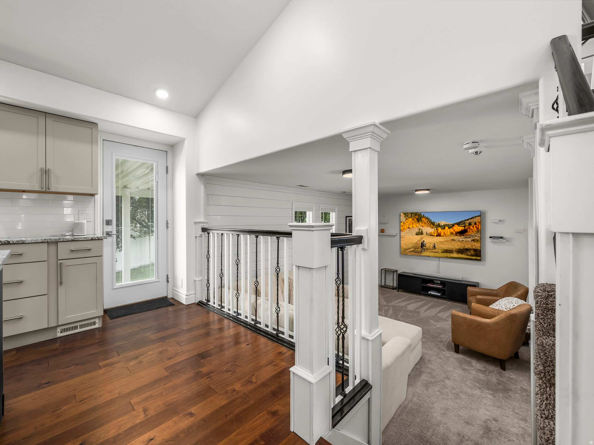 51 E REDWING CT