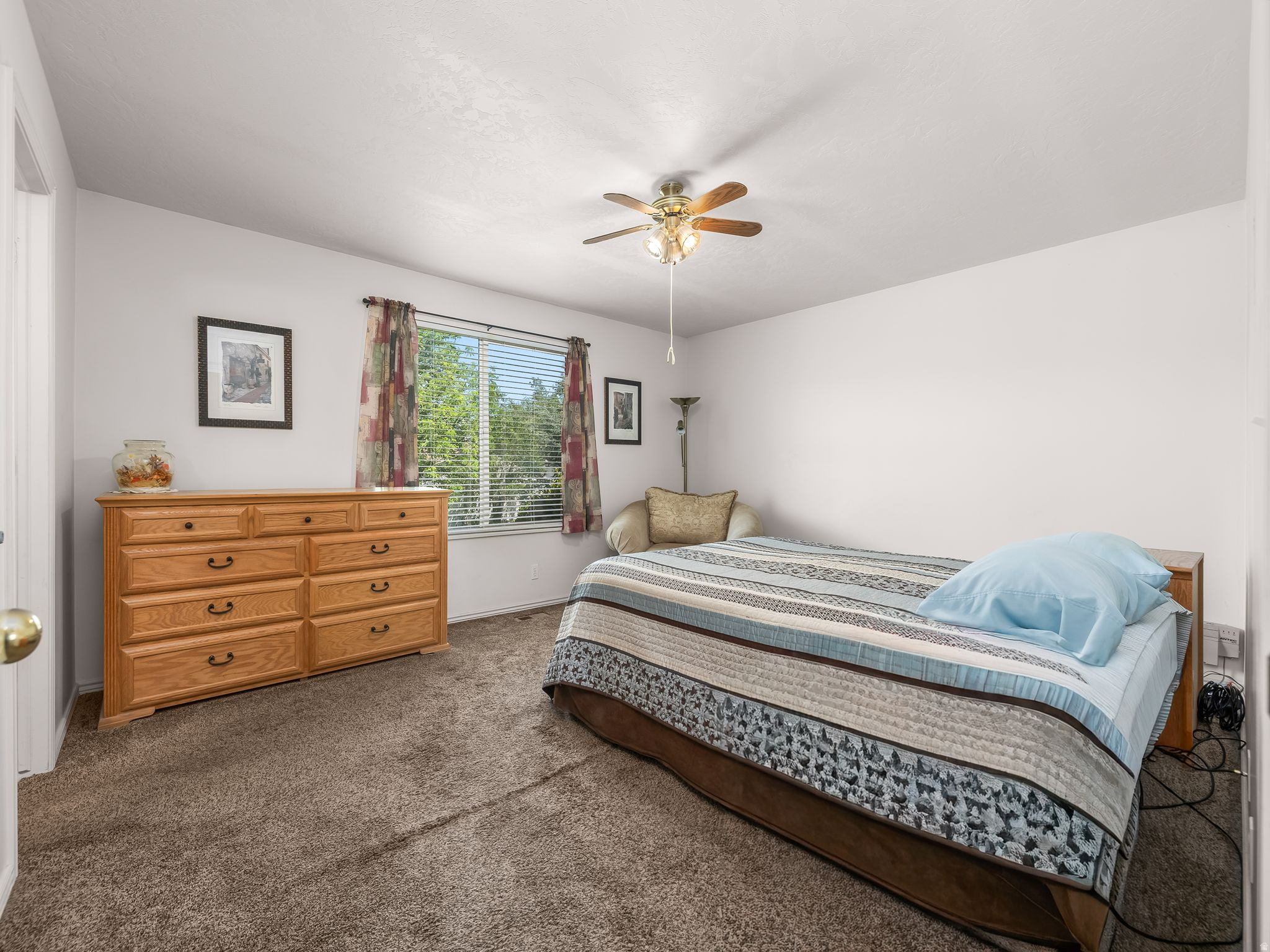5258 W CHESTER RD