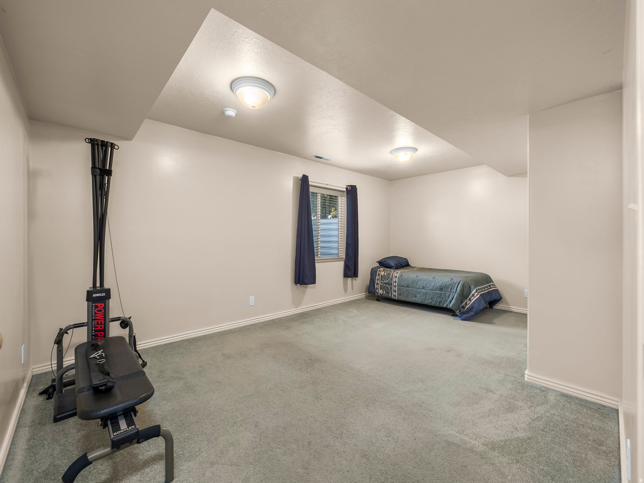5258 W CHESTER RD