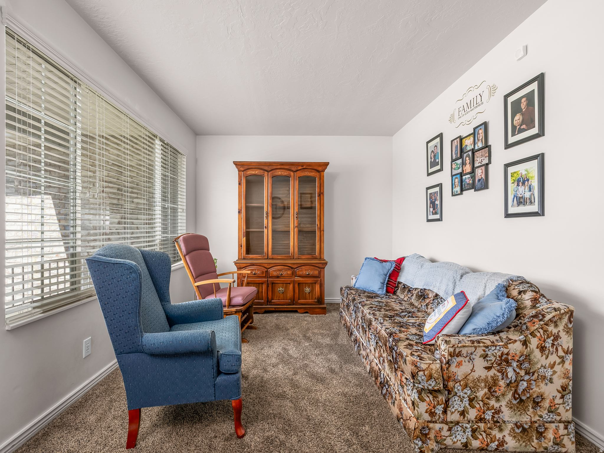 5258 W CHESTER RD