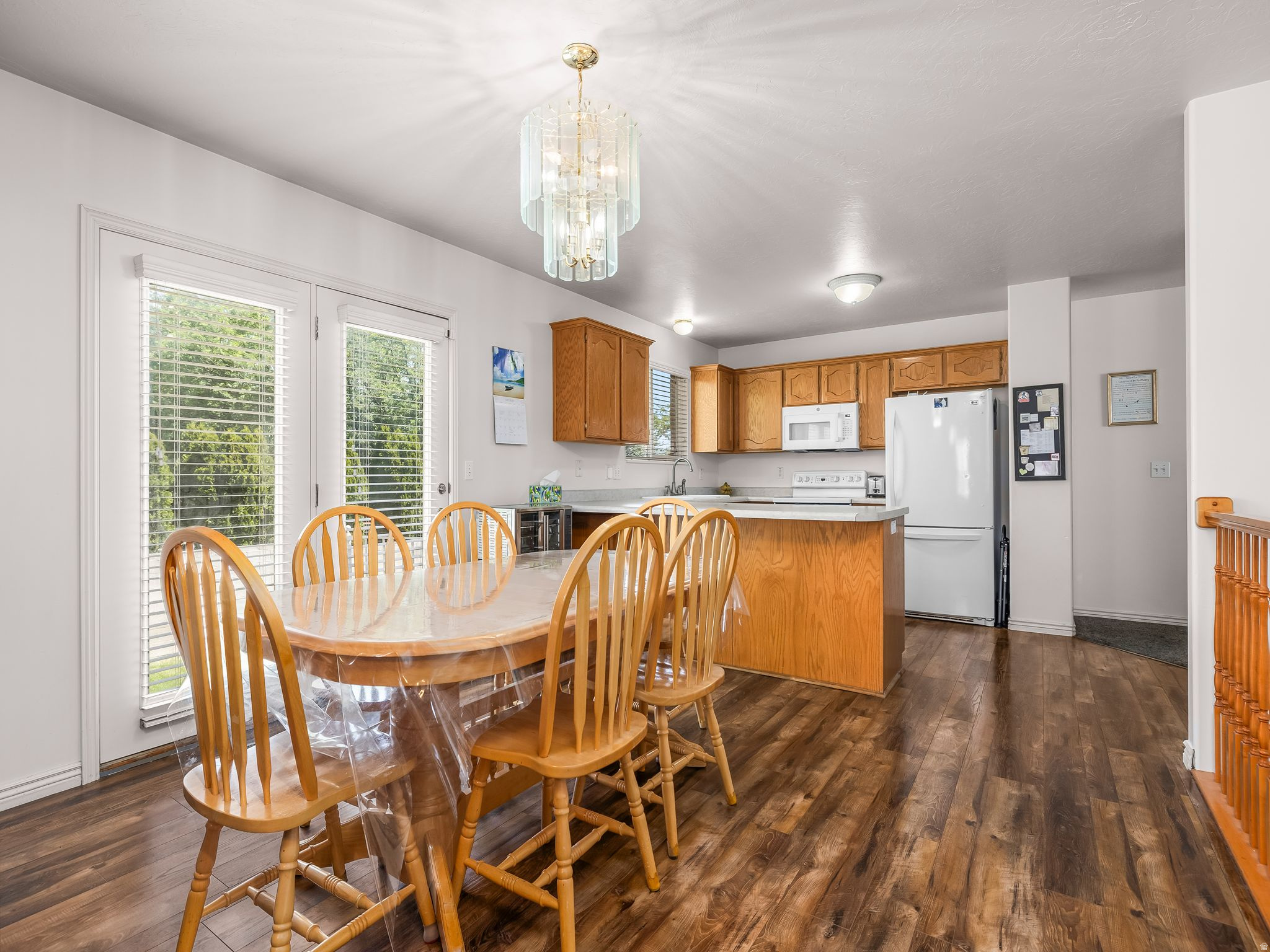 5258 W CHESTER RD