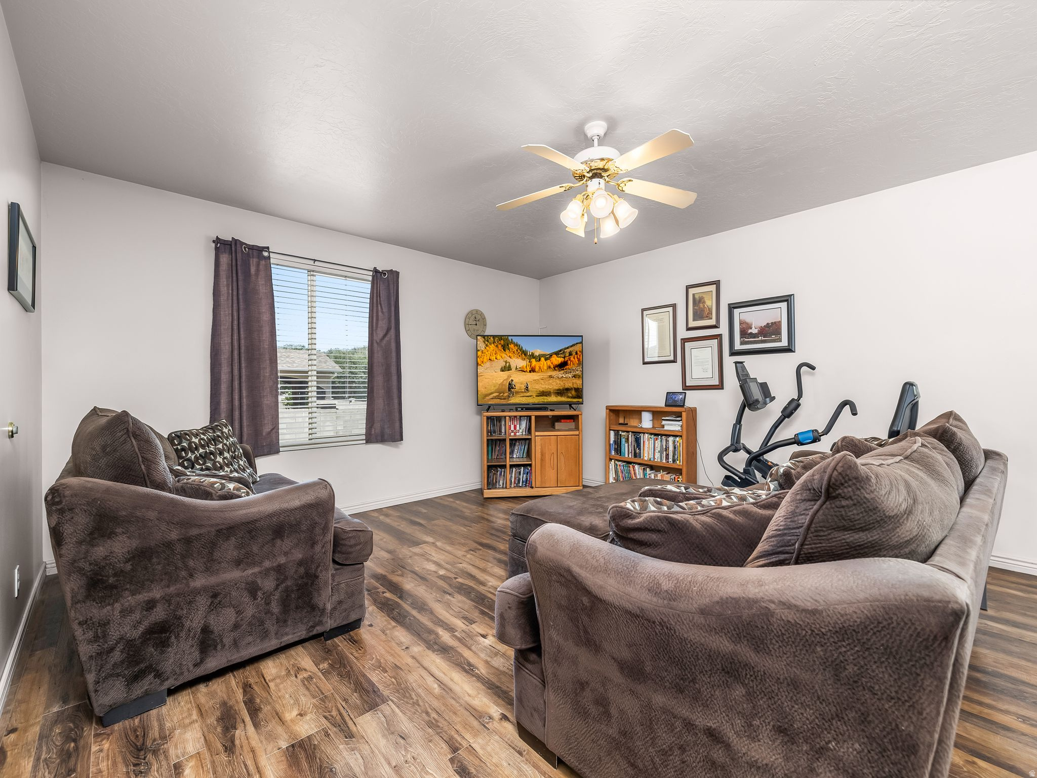 5258 W CHESTER RD