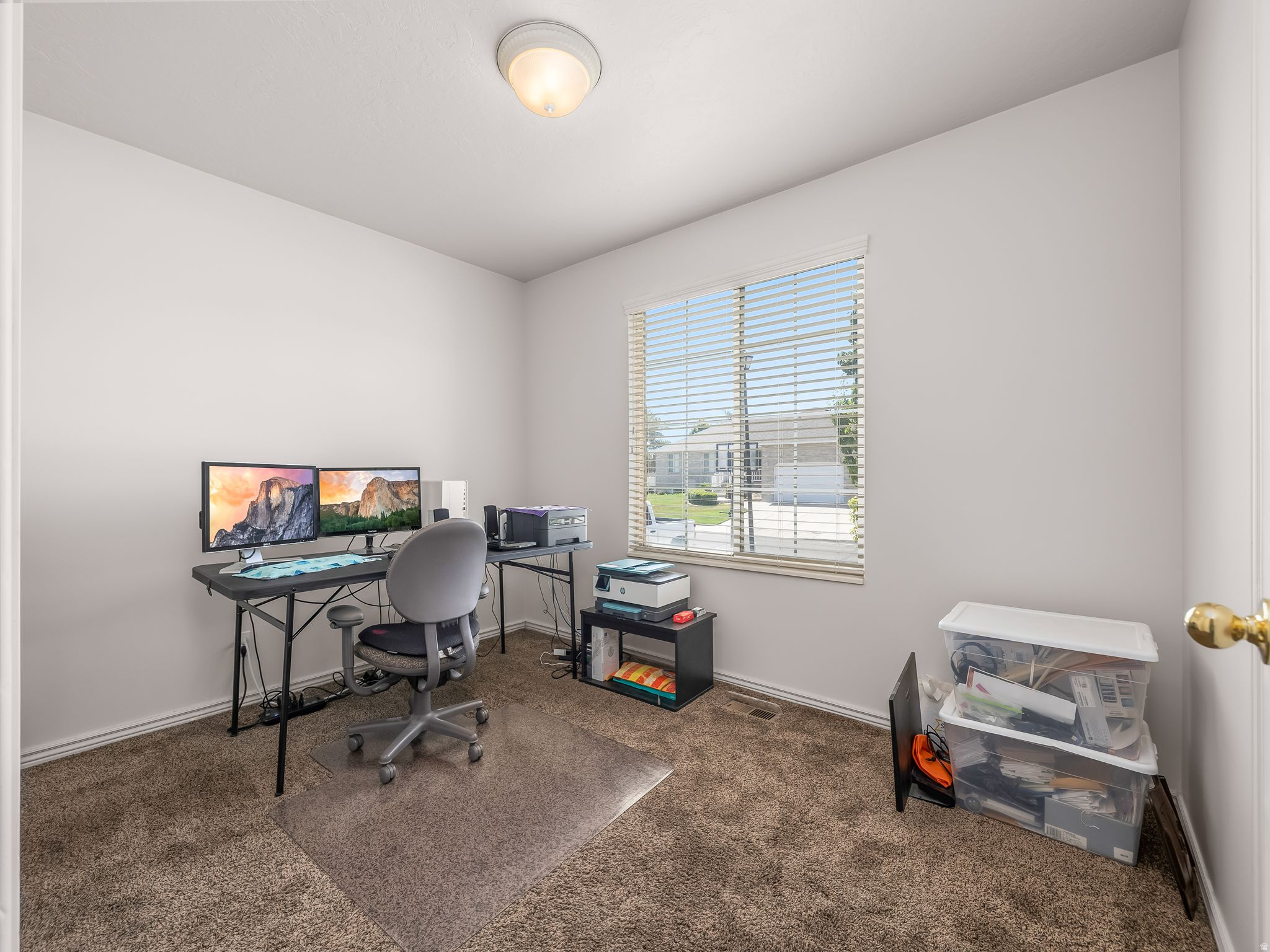 5258 W CHESTER RD