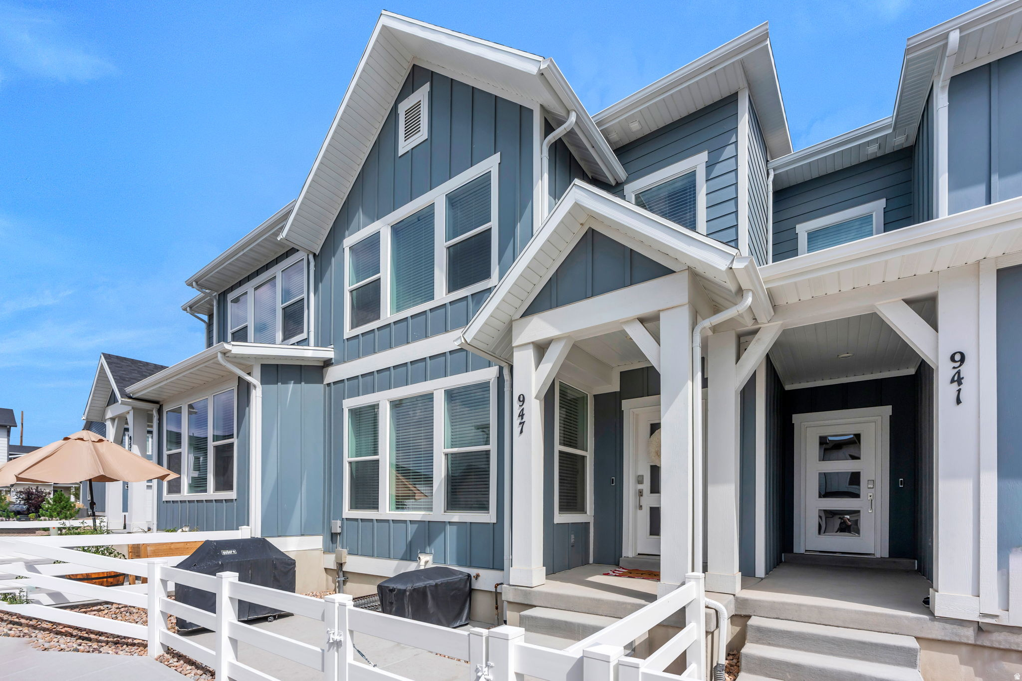 947 W TERRACOTTA DR