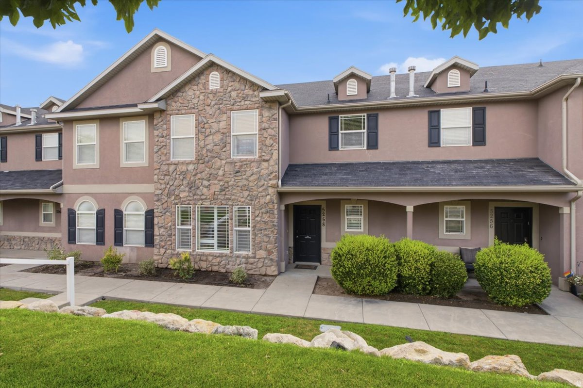 5258 W COOL WATER WAY
