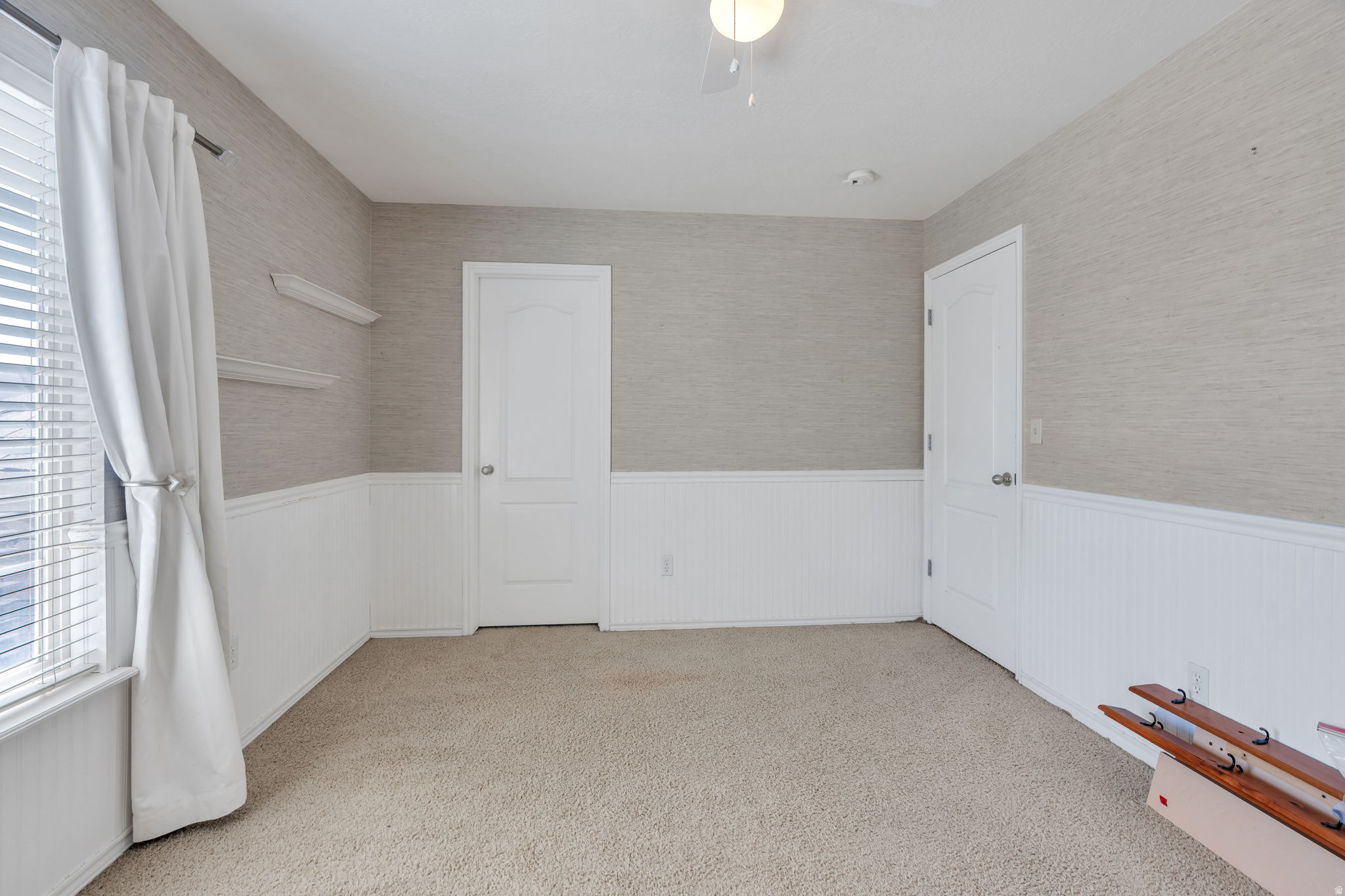 2612 W 1210 N