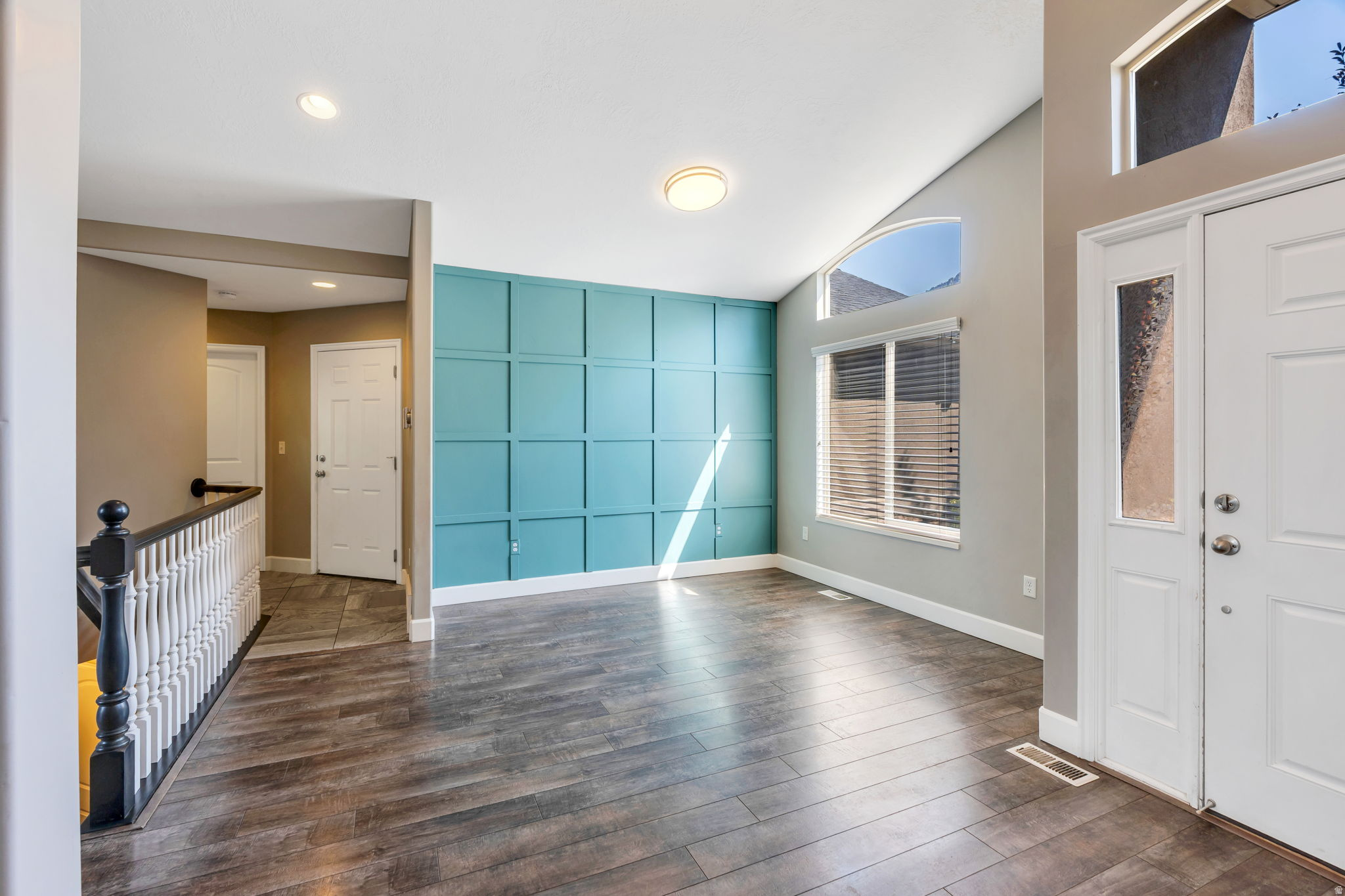 10731 N SHINNECOCK