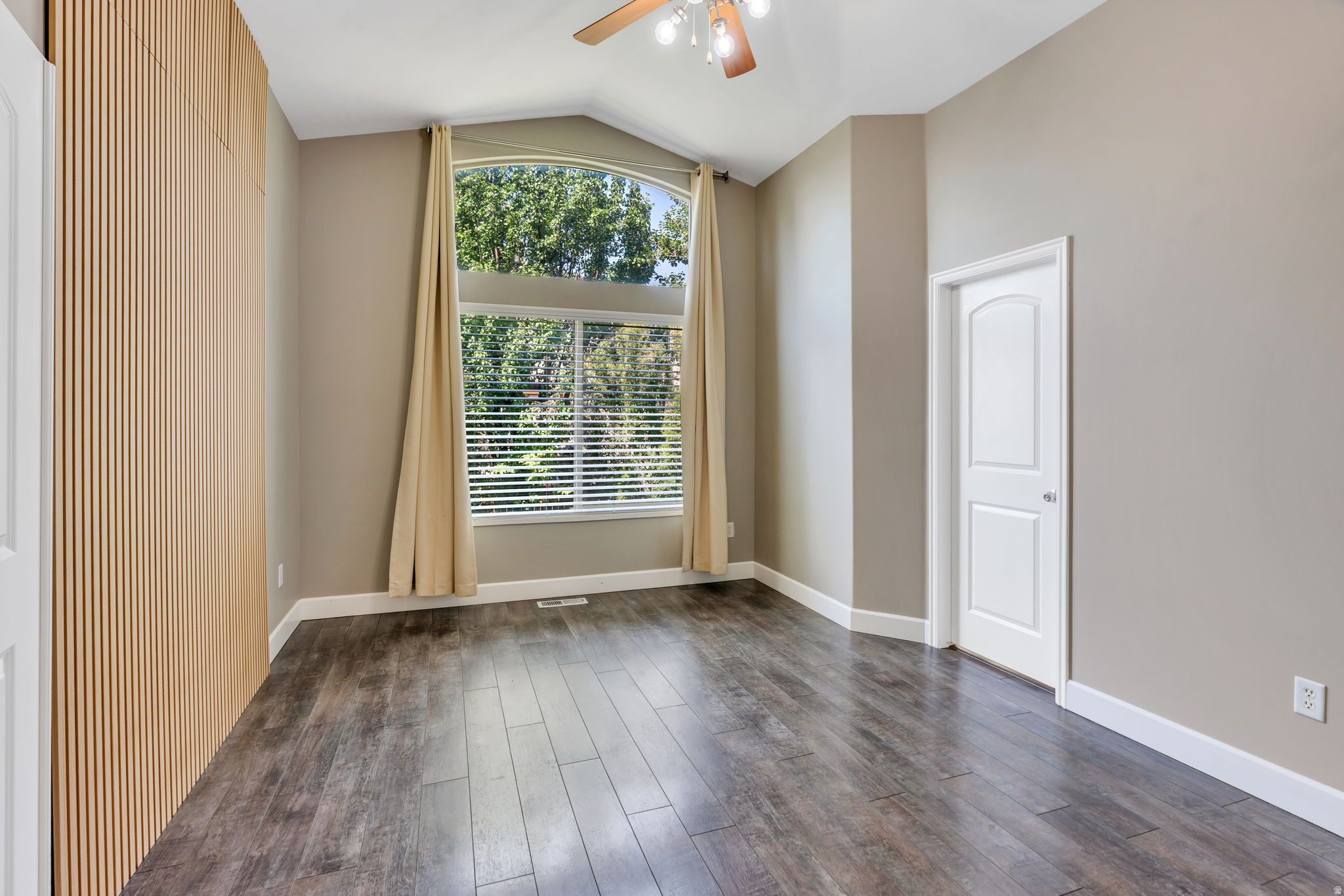 10731 N SHINNECOCK