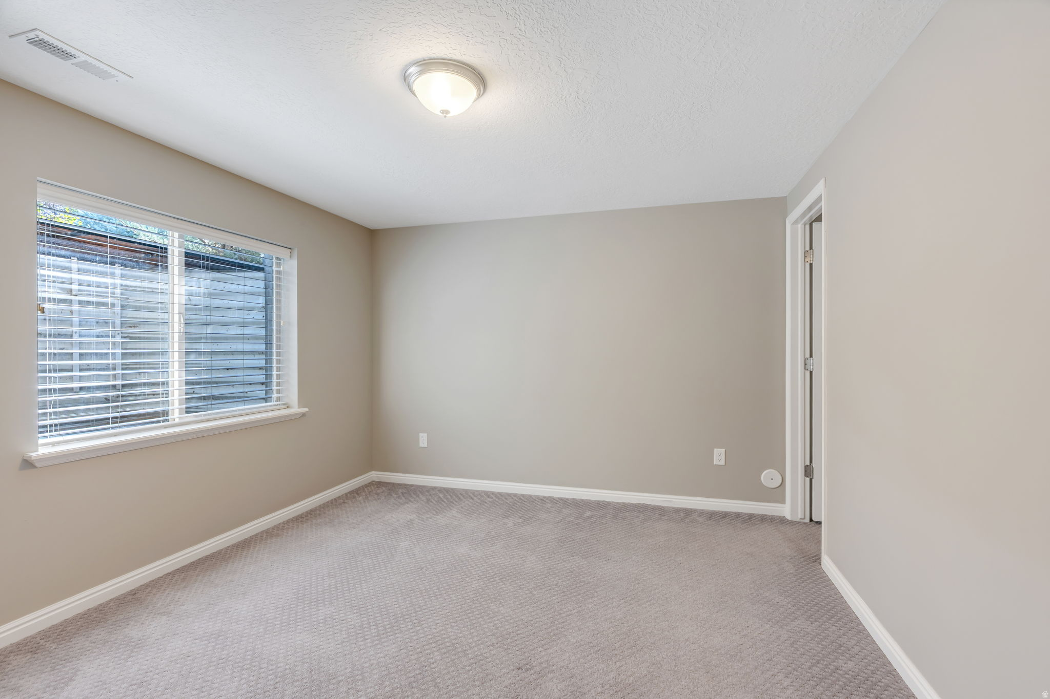 10731 N SHINNECOCK