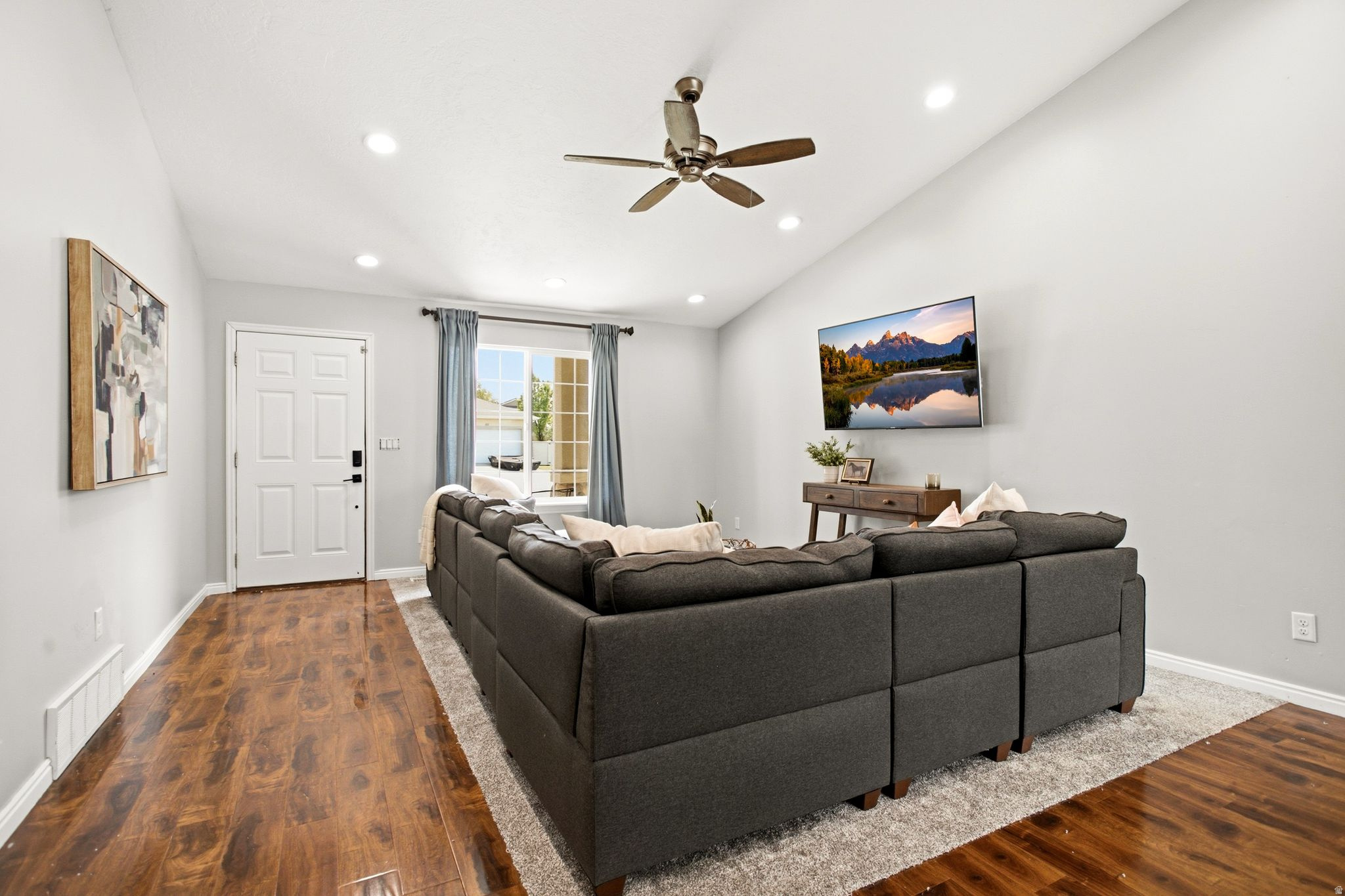 172 W ARUBA DR