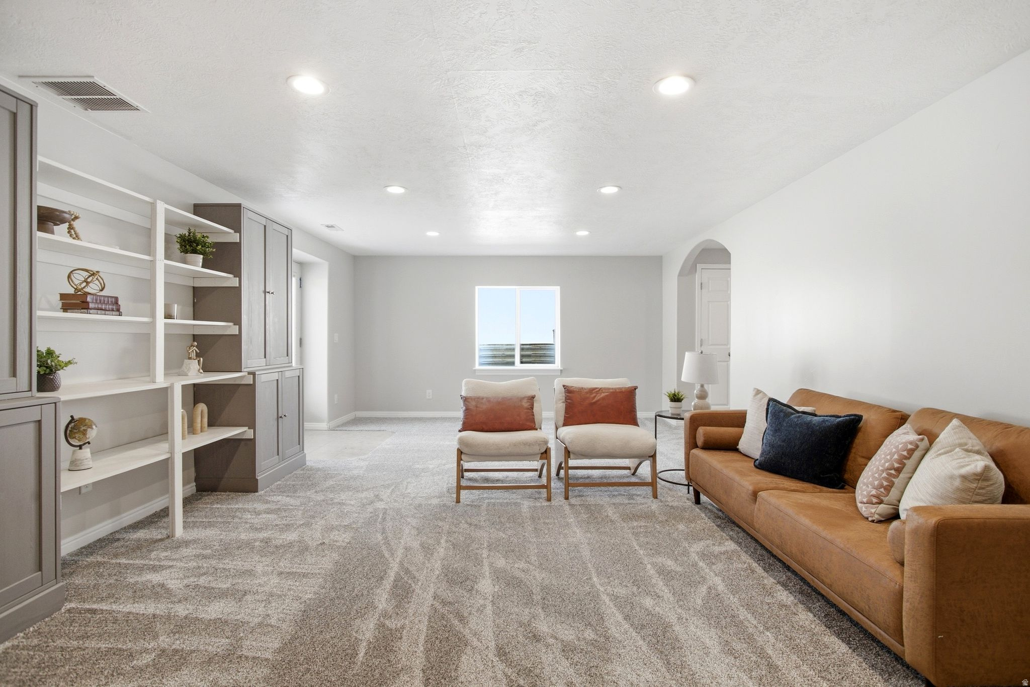 172 W ARUBA DR