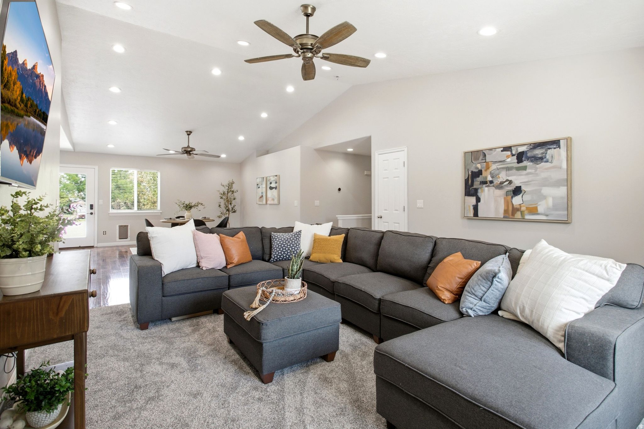 172 W ARUBA DR