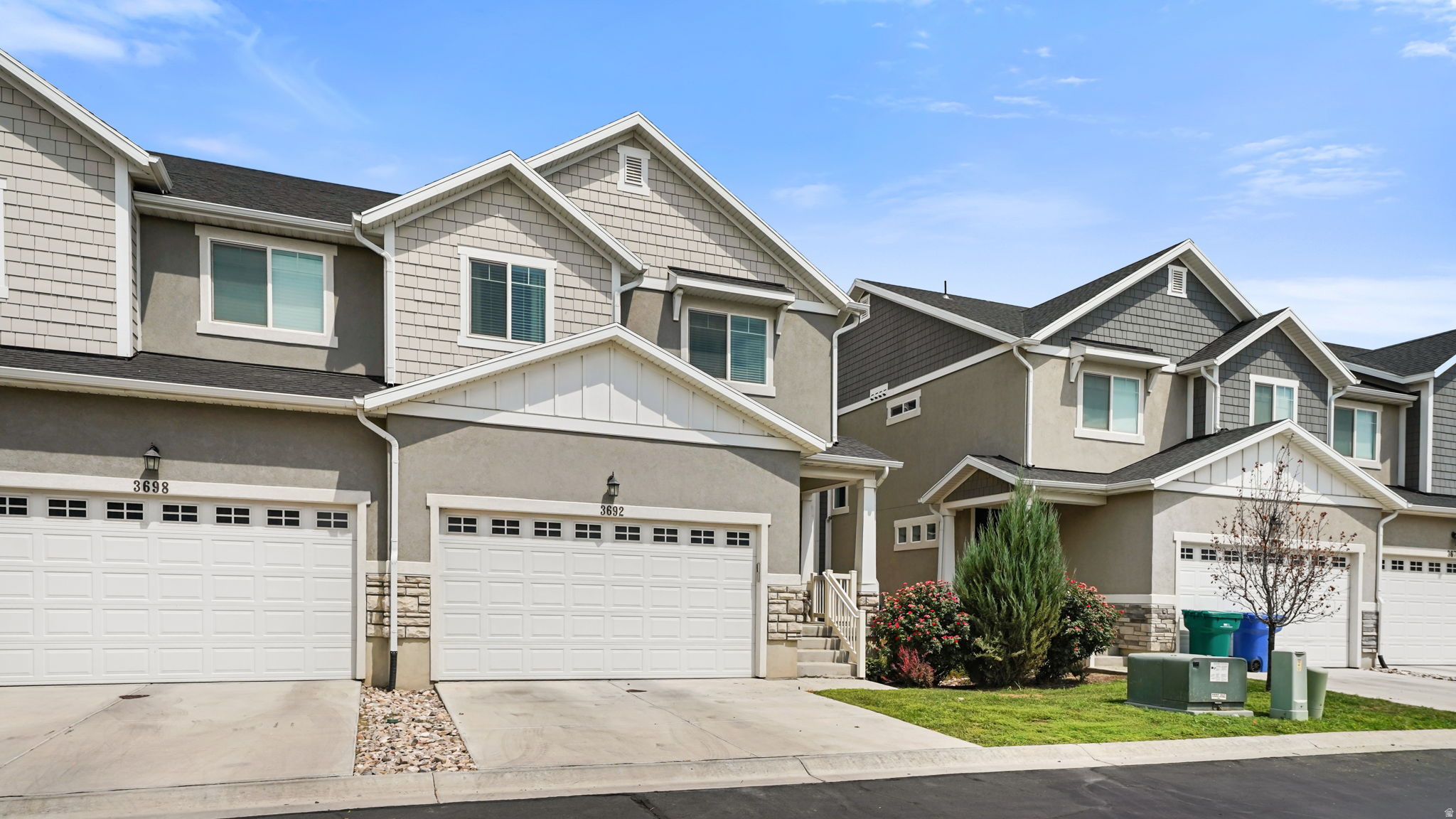3692 W 2380 N