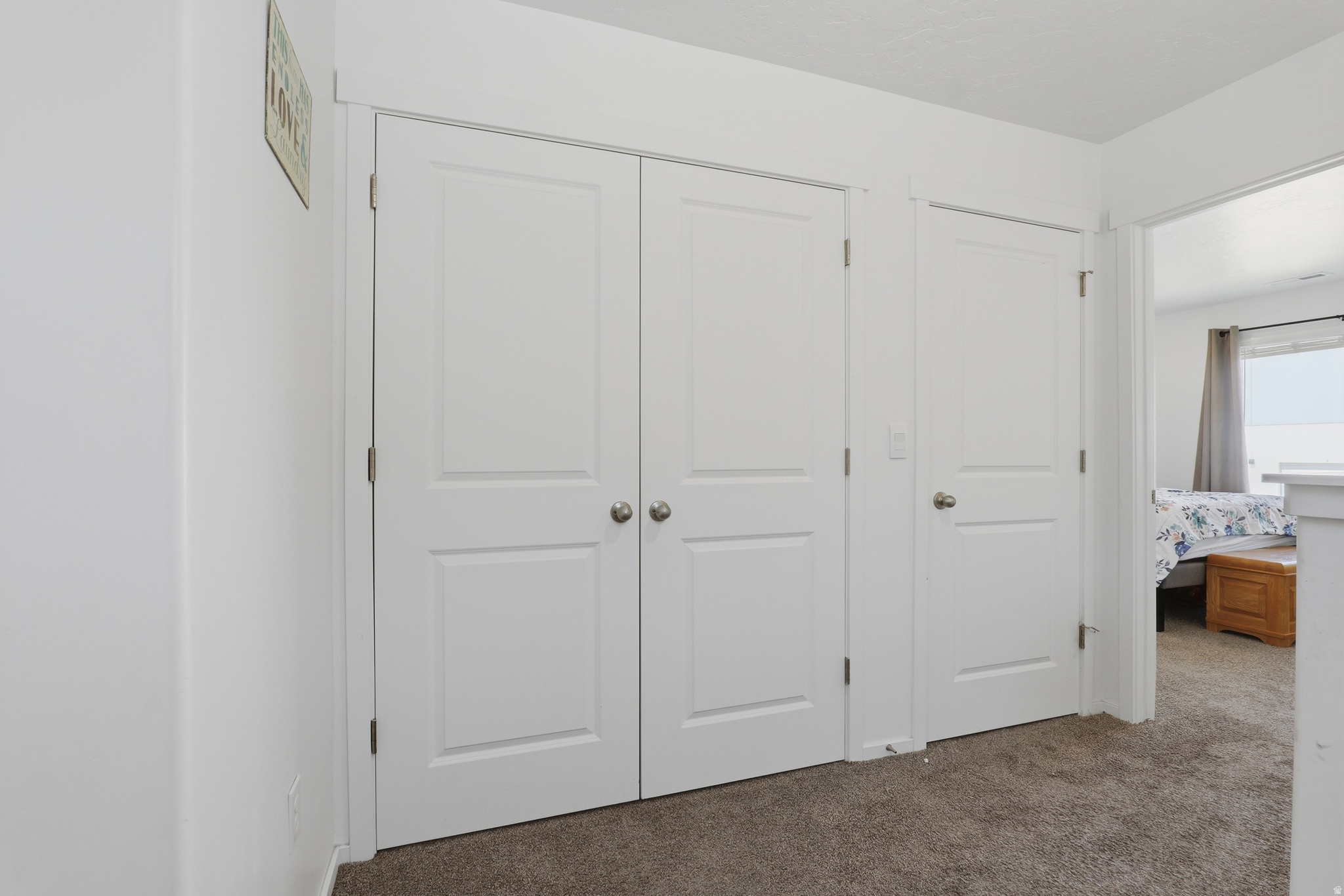 1068 E SCUTTLEBUTT LN