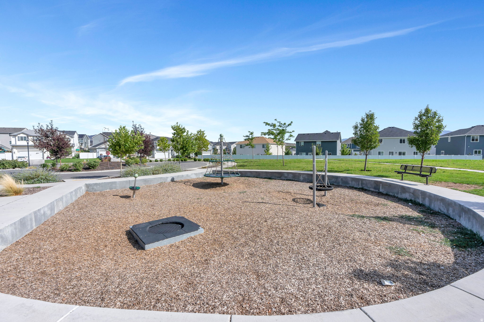7297 N GREEN PASTURE LN