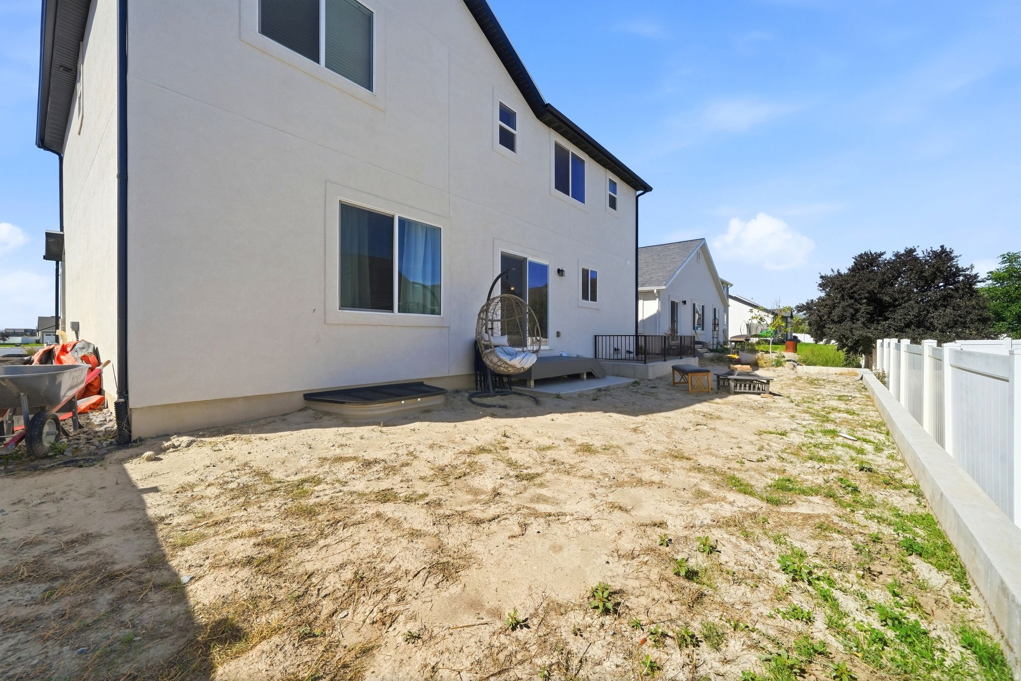 1577 E CARDINAL