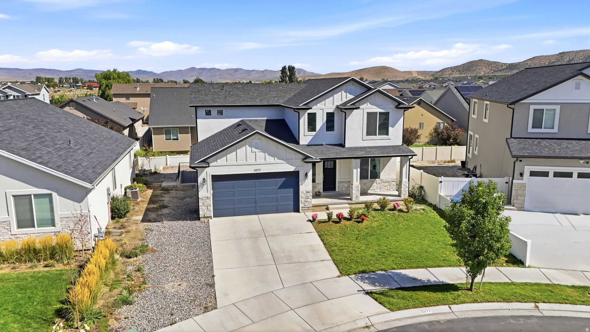 1577 E CARDINAL