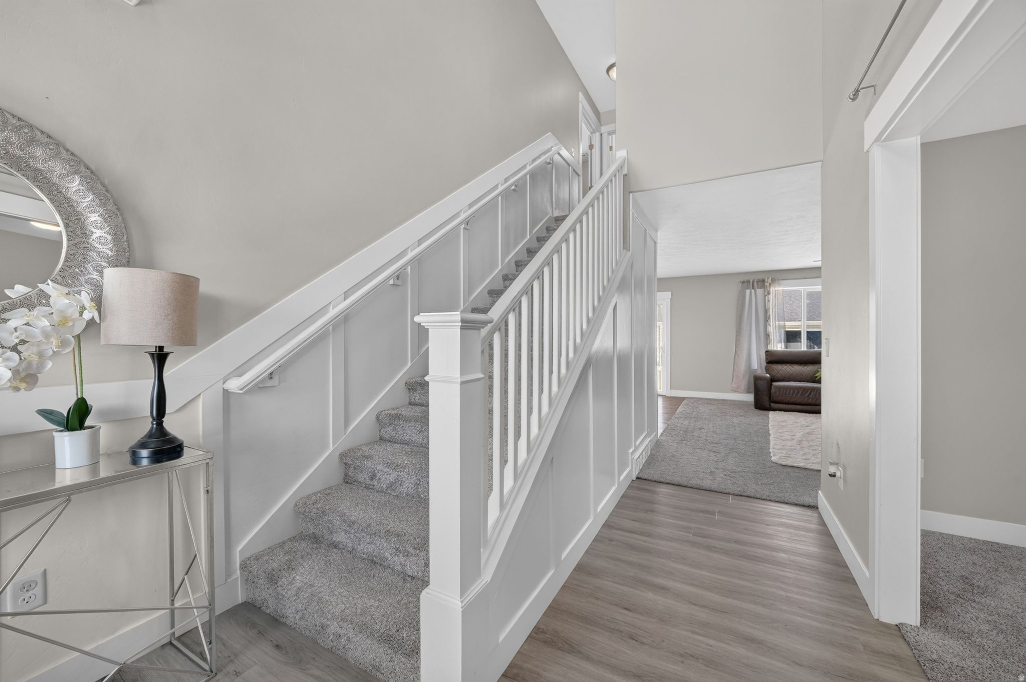 1577 E CARDINAL