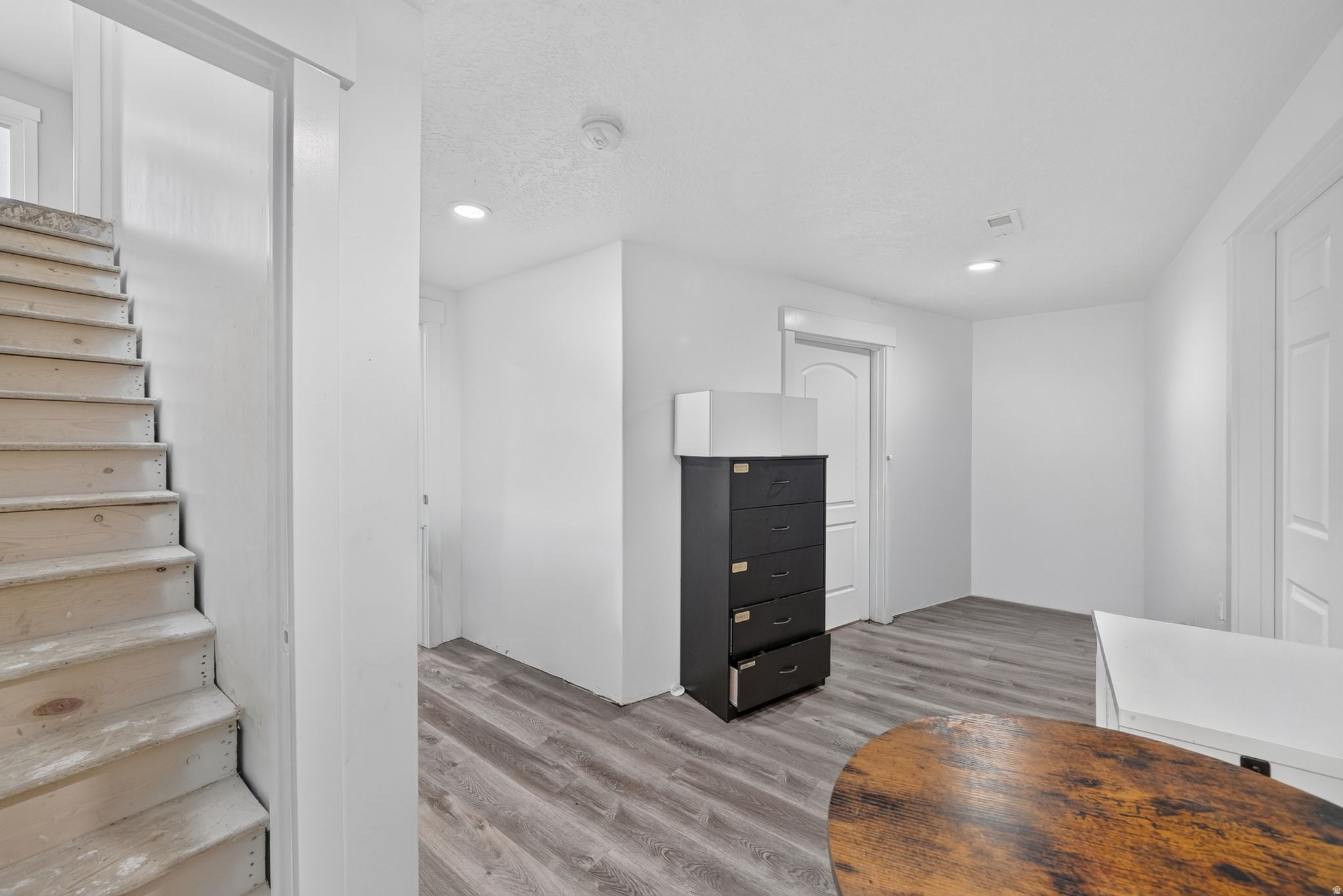 1577 E CARDINAL