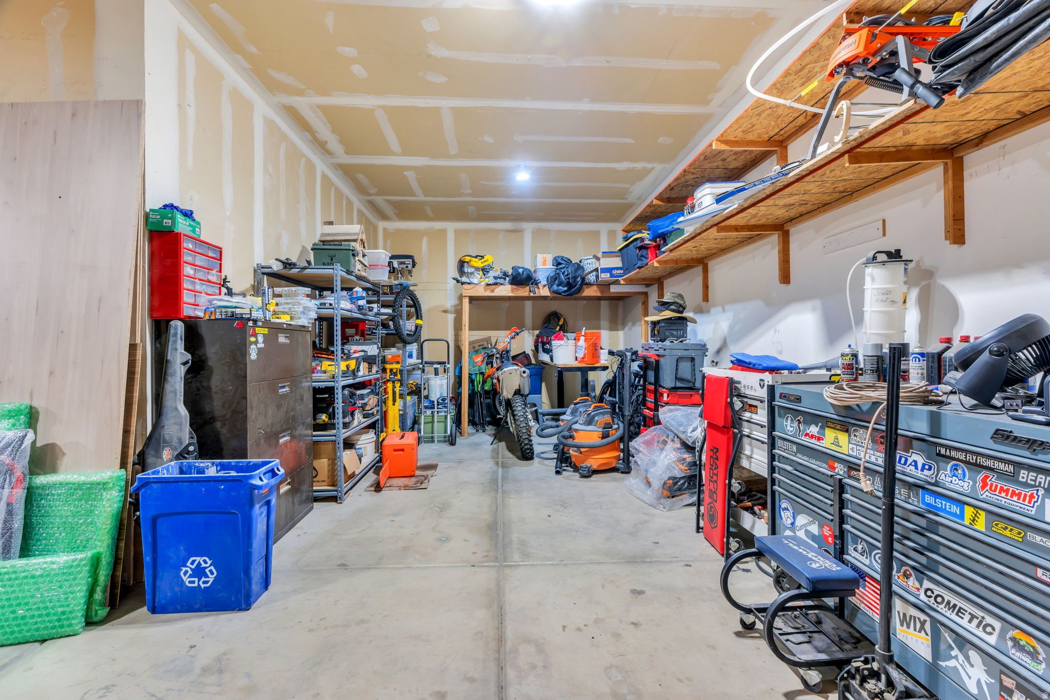 1092 N COYOTE RUN