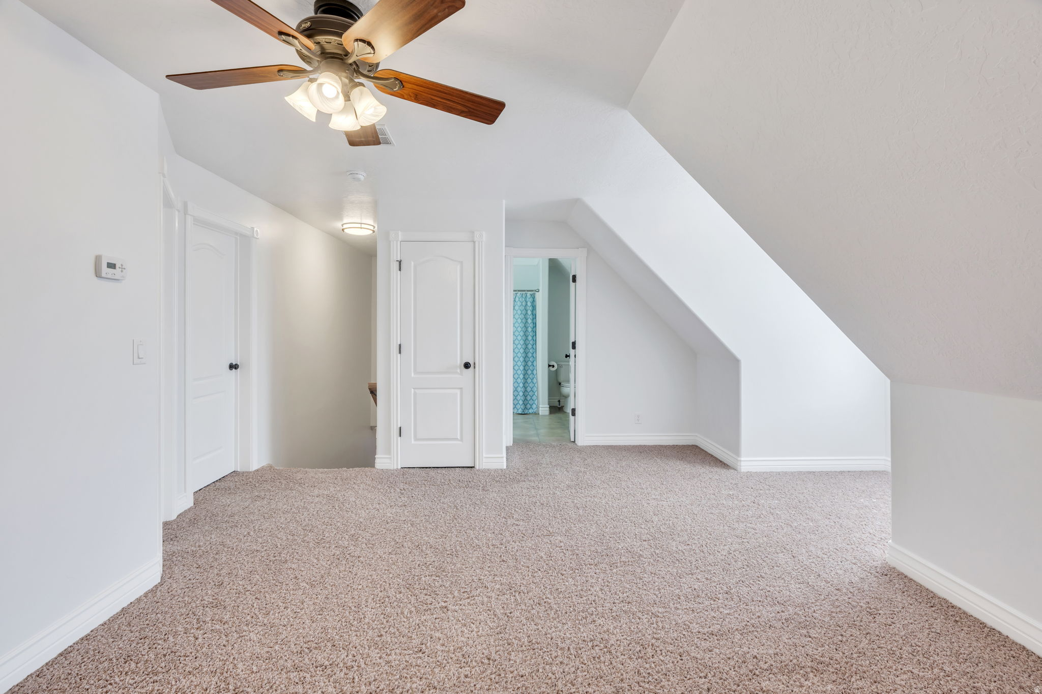 1092 N COYOTE RUN