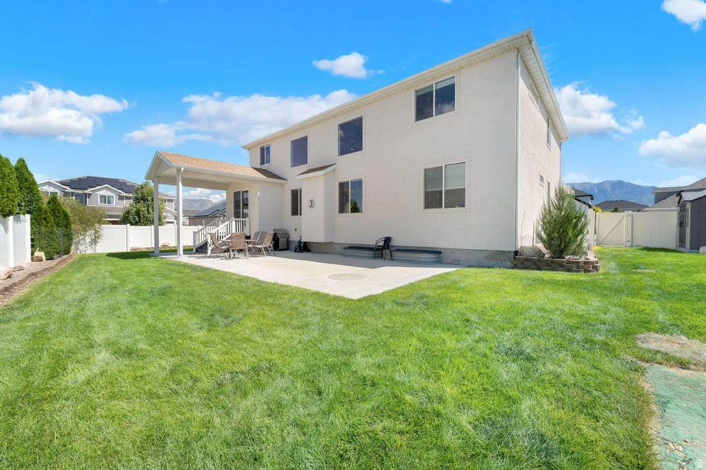 224 S ASPEN WAY