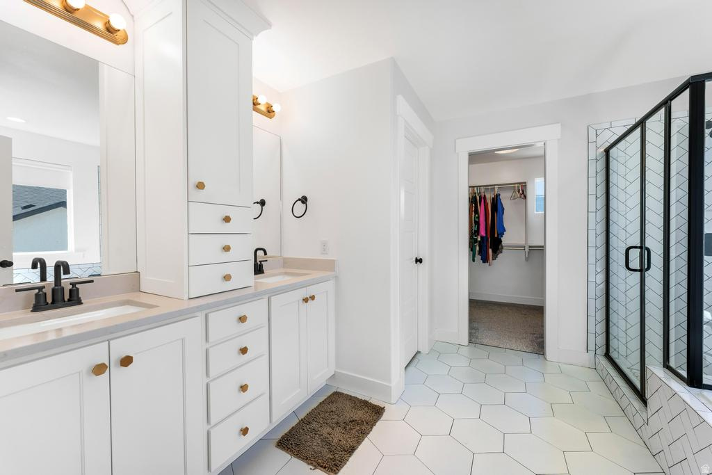 224 S ASPEN WAY