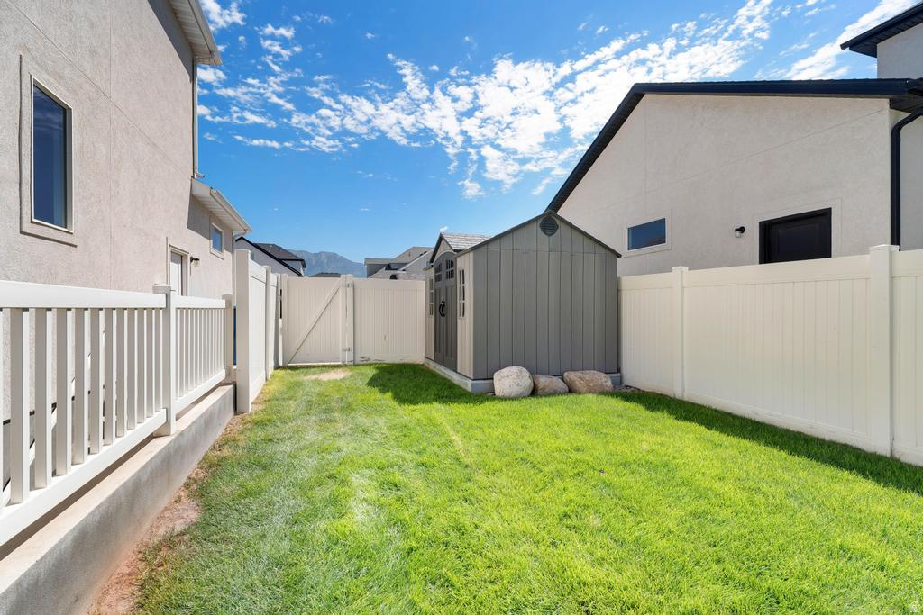 224 S ASPEN WAY