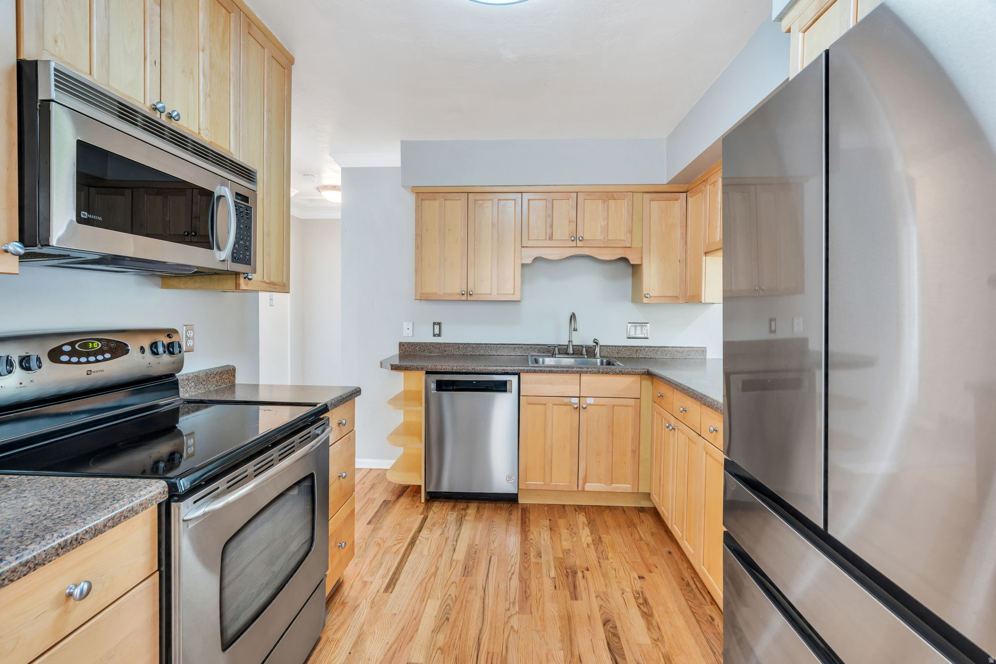 2897 S IMPERIAL ST