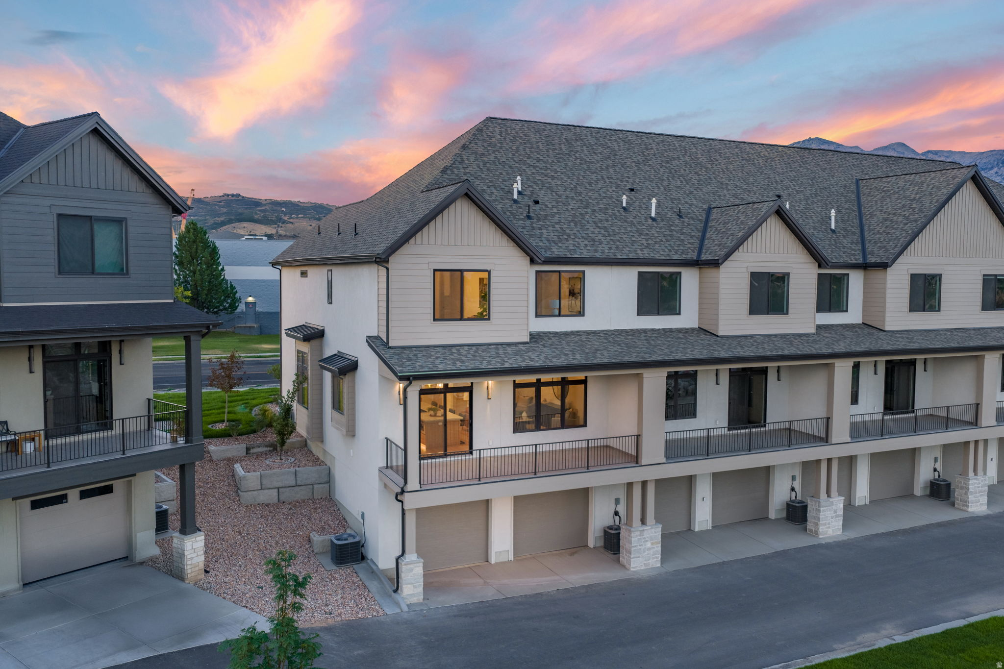 1626 E CENTER POINTE DR #1626