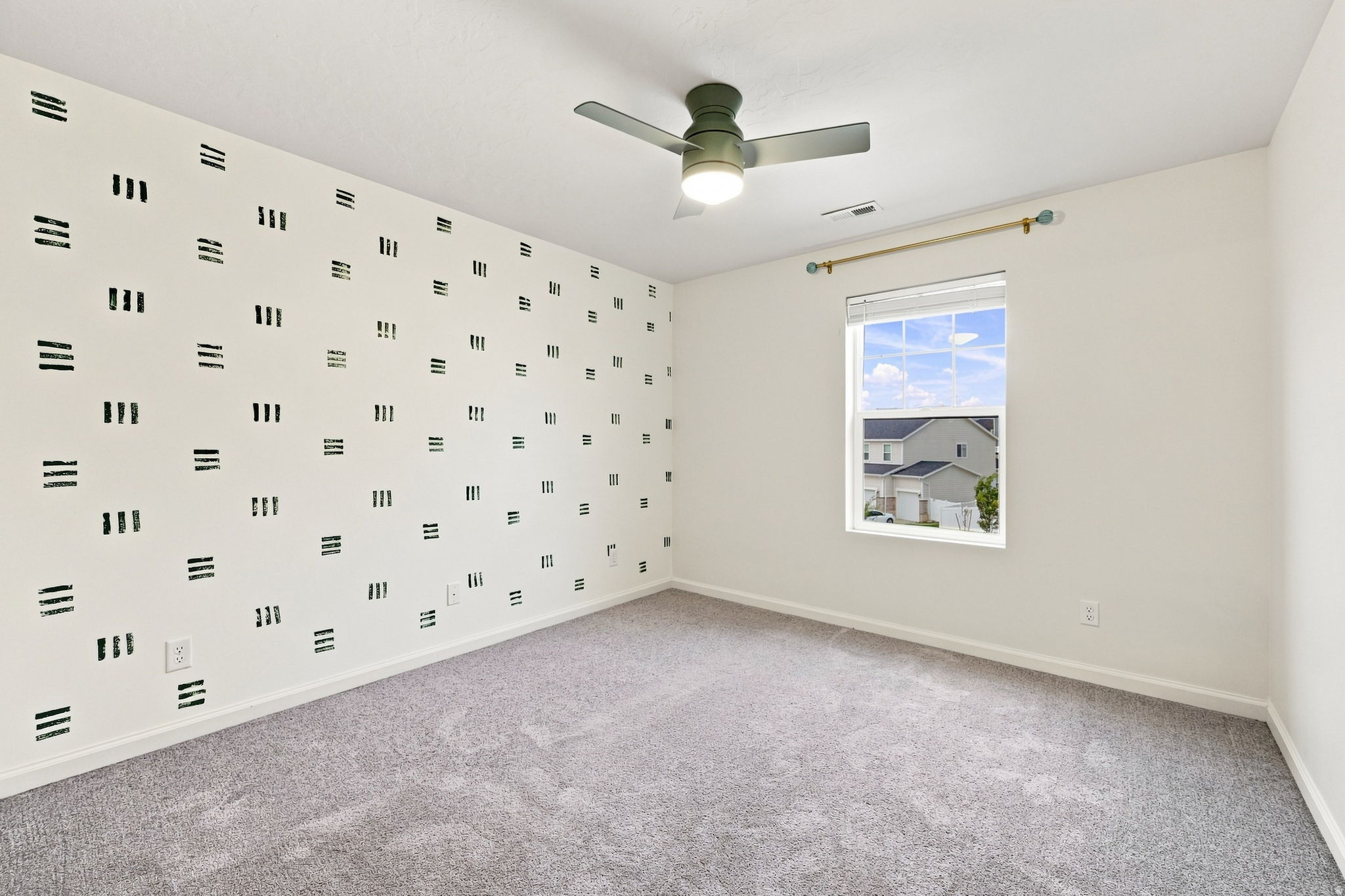 2282 N ELDERBERRY DR