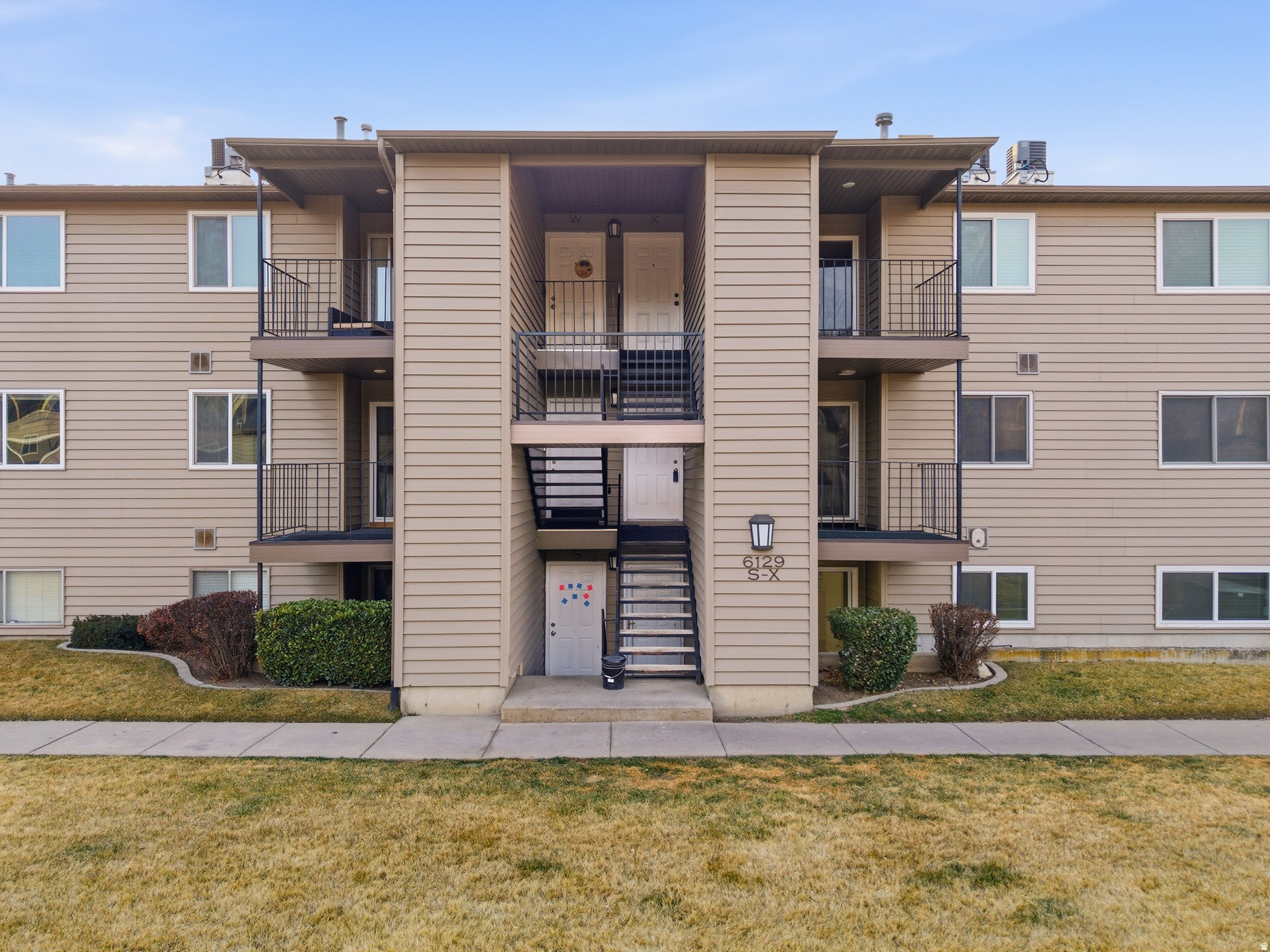 6129 S 1300 ST #T