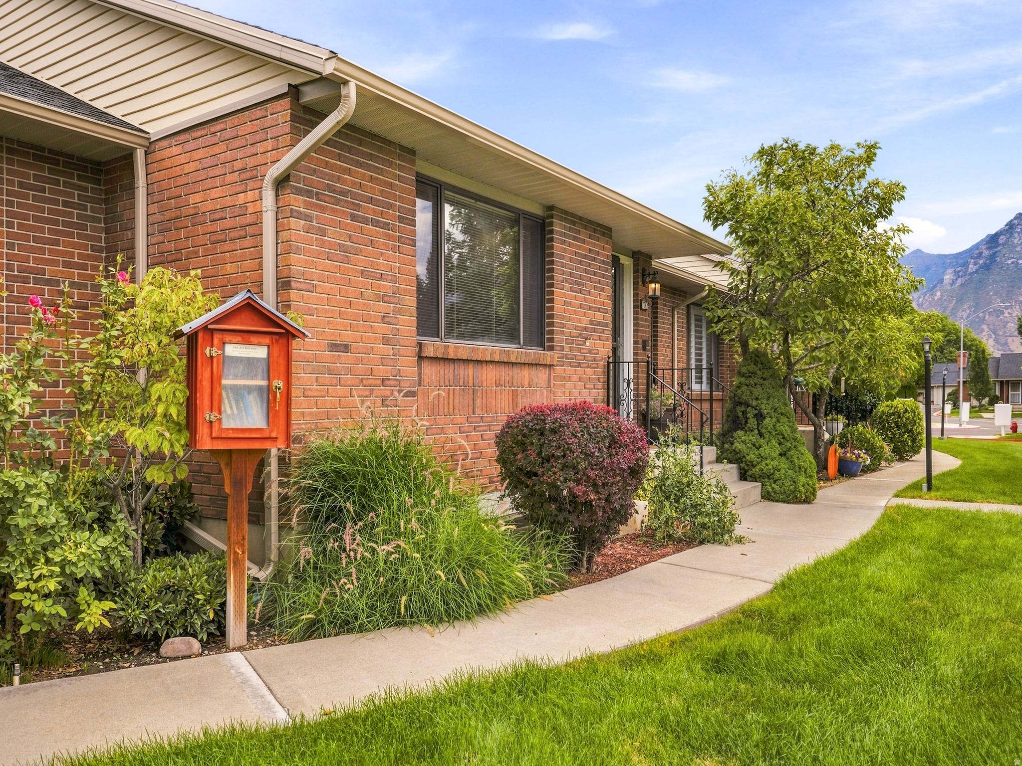 1767 COBBLESTONE DR