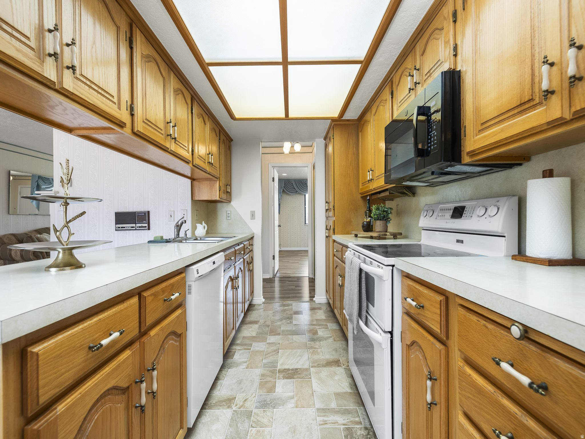 1767 COBBLESTONE DR