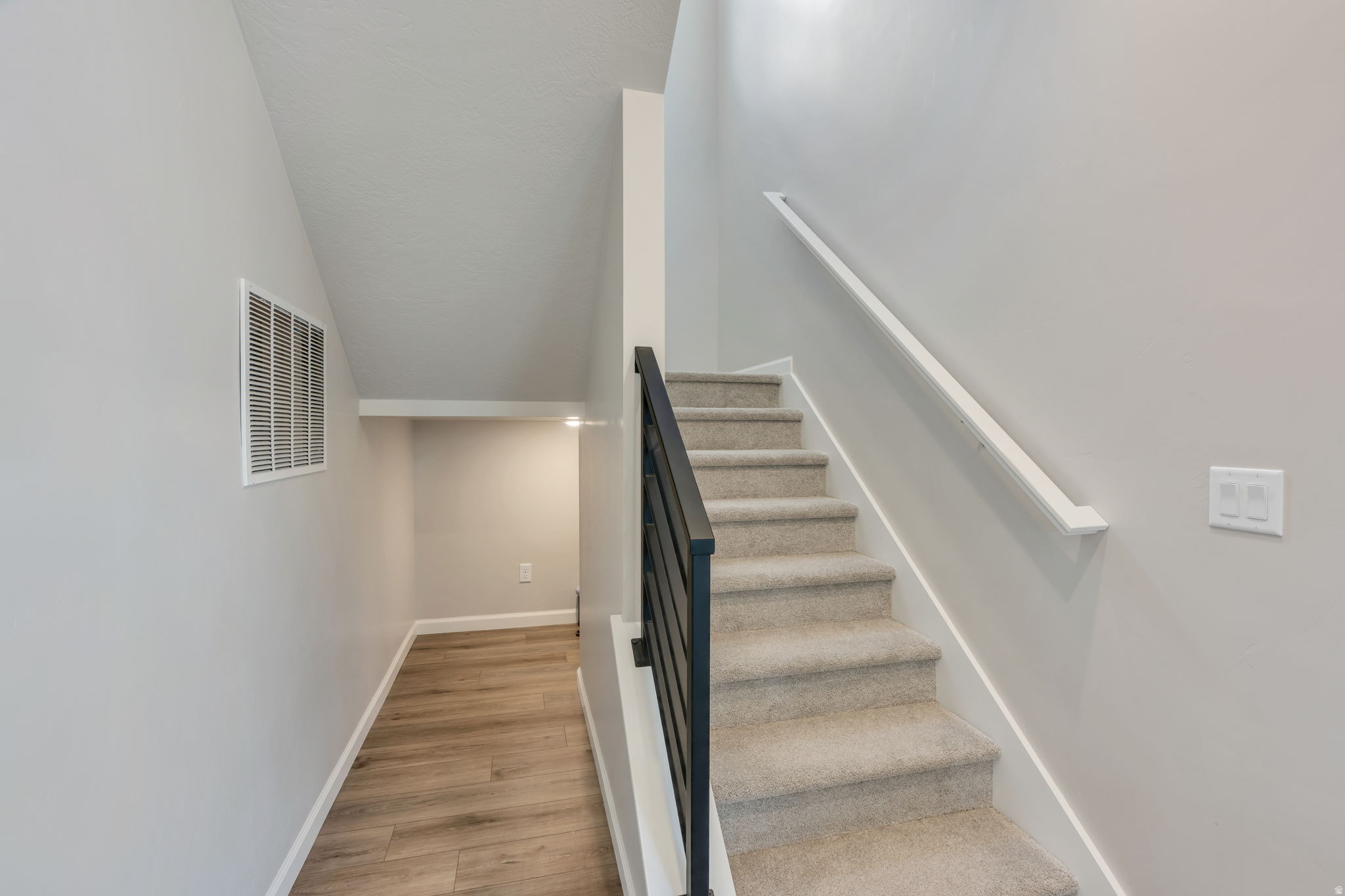 98 N BEAR RIVER RD #140