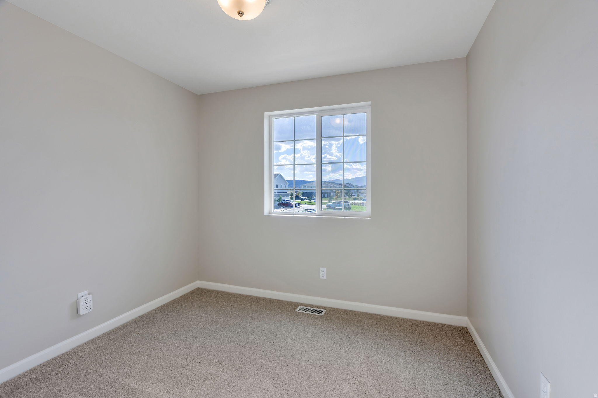 98 N BEAR RIVER RD #140