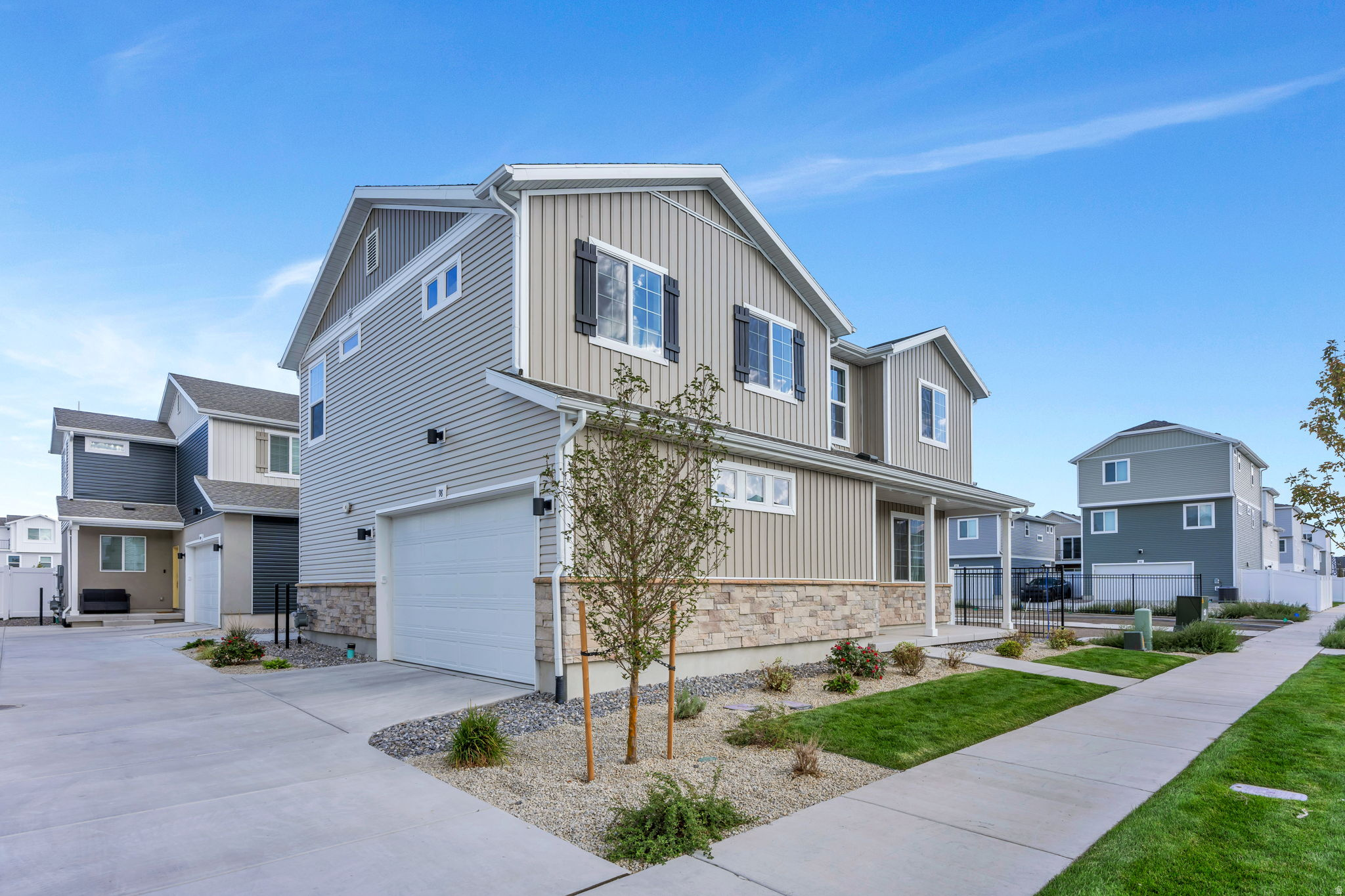98 N BEAR RIVER RD #140