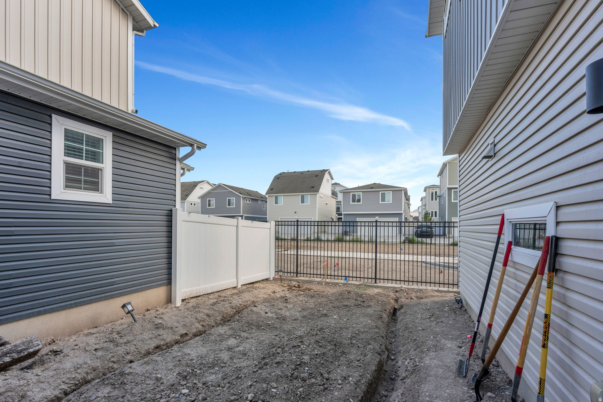 98 N BEAR RIVER RD #140